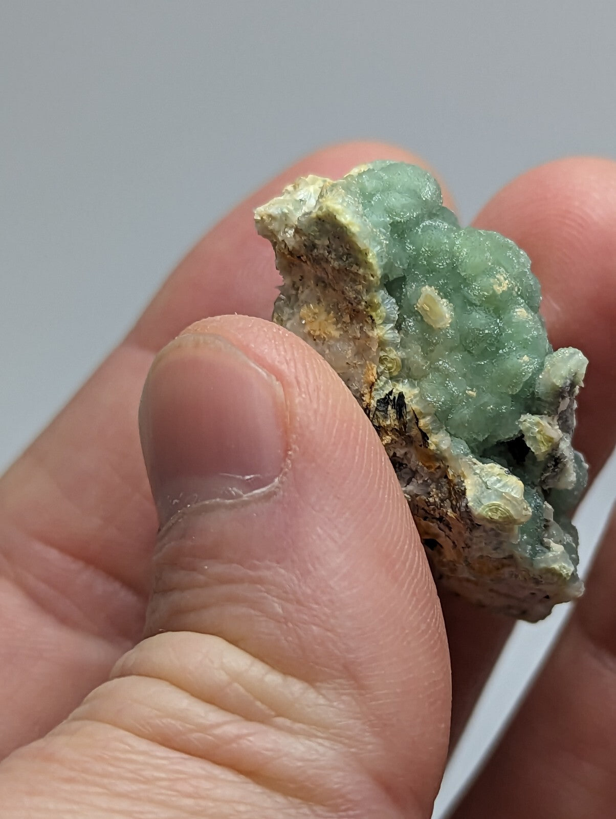 Sparkly Wavellite - Mauldin Mountain, Montgomery County, Arkansas