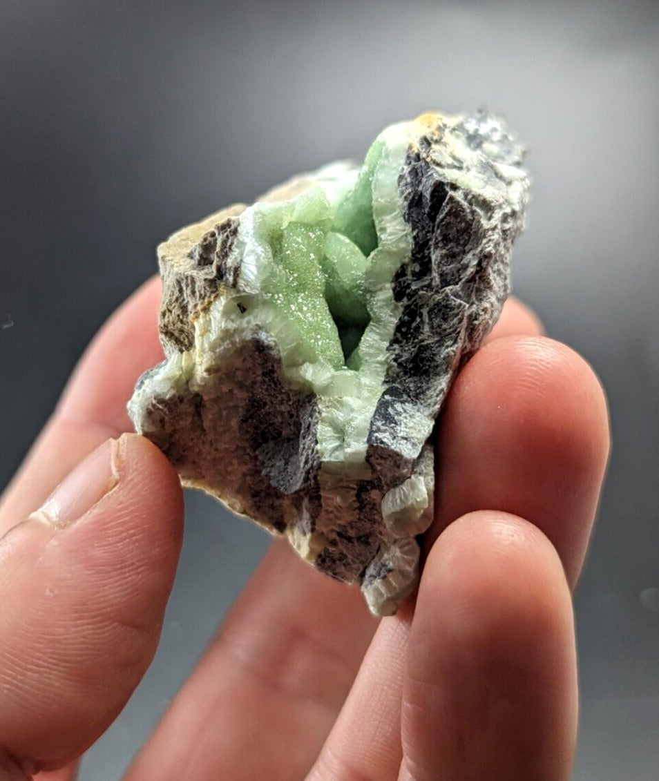 Amazing Wavellite - Fantastic Old Stock - Mauldin Mountain Arkansas - Collectibles:Rocks Fossils & Minerals:Crystals