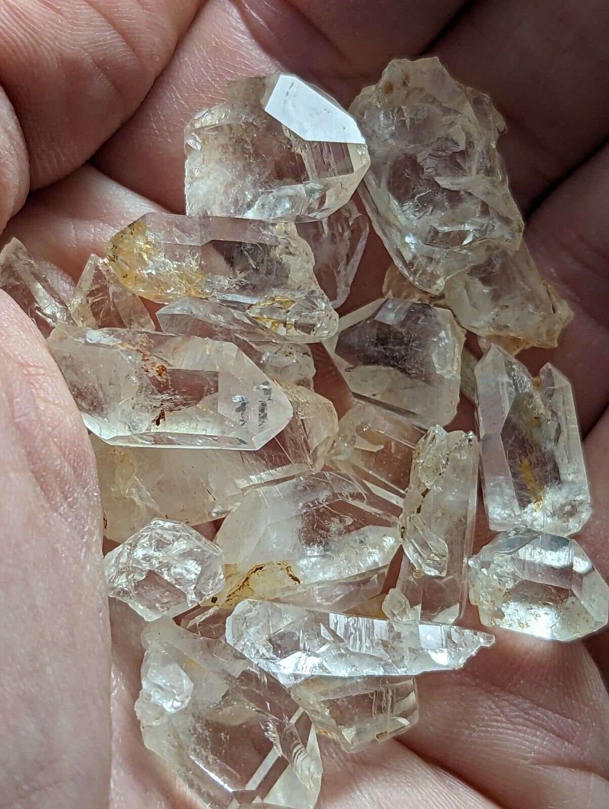Arkansas Quartz Crystals 1 oz set approx 20-25 small Garland Co old stock. - Collectibles:Rocks Fossils &