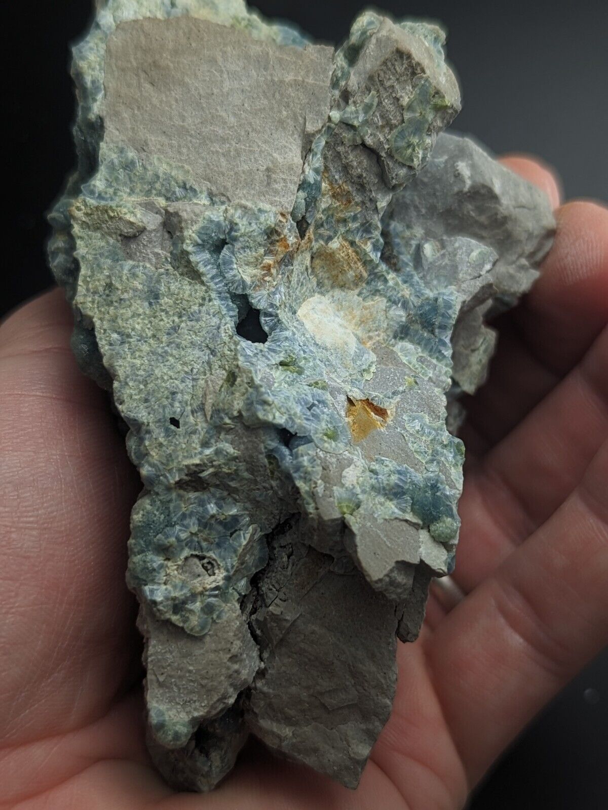 Blue-Green Wavellite - Delinde / Schmitt mine - Garland County Arkansas - Collectibles:Rocks Fossils &