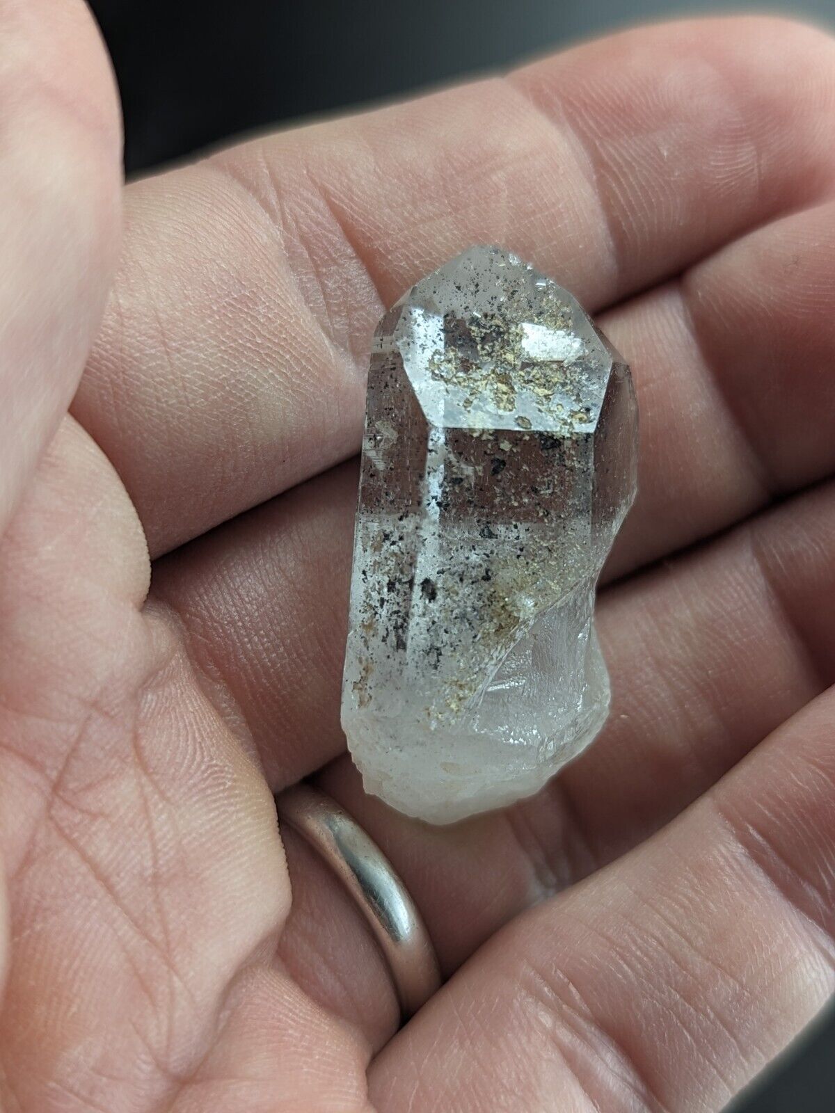 Clear Quartz Crystal w/ Black inclusions - Montgomery County Arkansas ooak - Collectibles:Rocks Fossils &