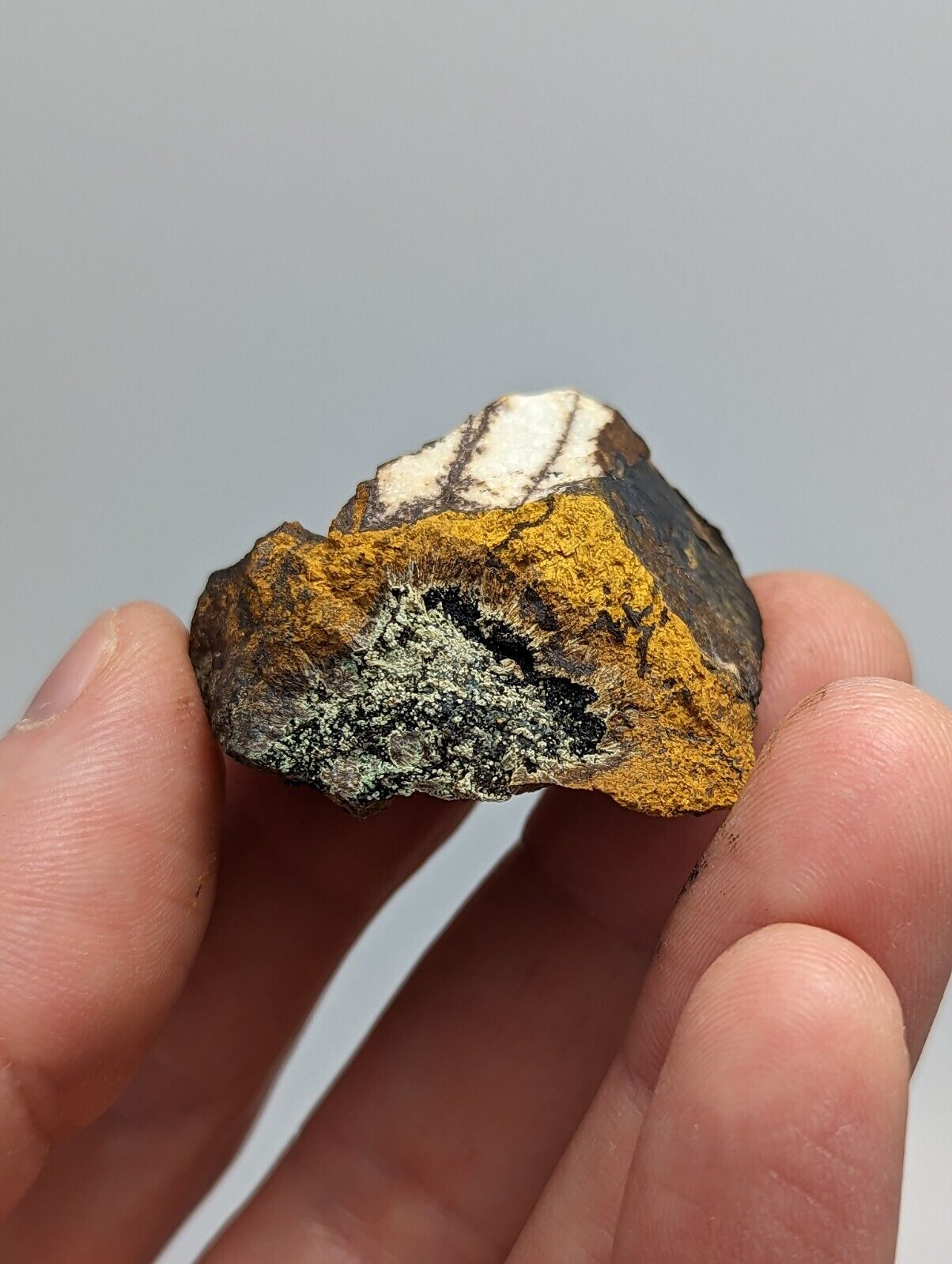 Rare Kidwellite On Black Rockbridgeite -York Mine Polk Co Arkansas - Collectibles:Rocks Fossils & Minerals:Crystals