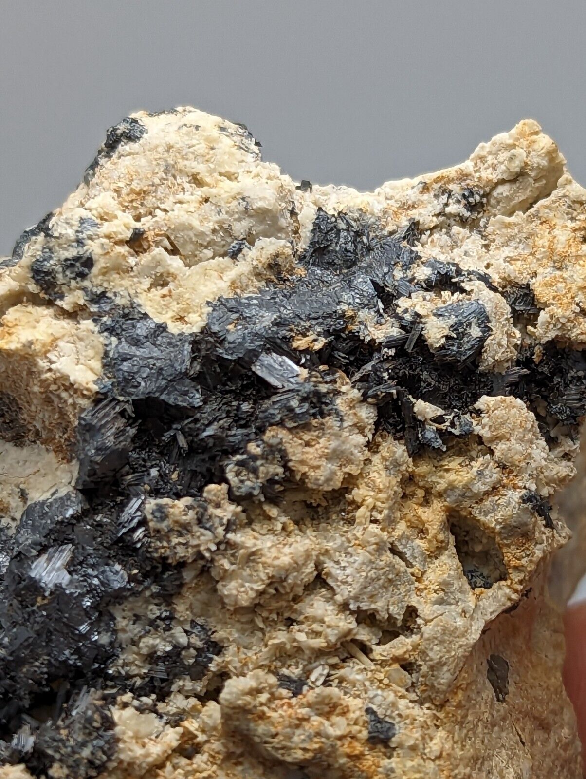 Rutile in Matrix Magnet Cove Arkansas Large Cluster Super Rare Old Stock - Collectibles:Rocks Fossils &