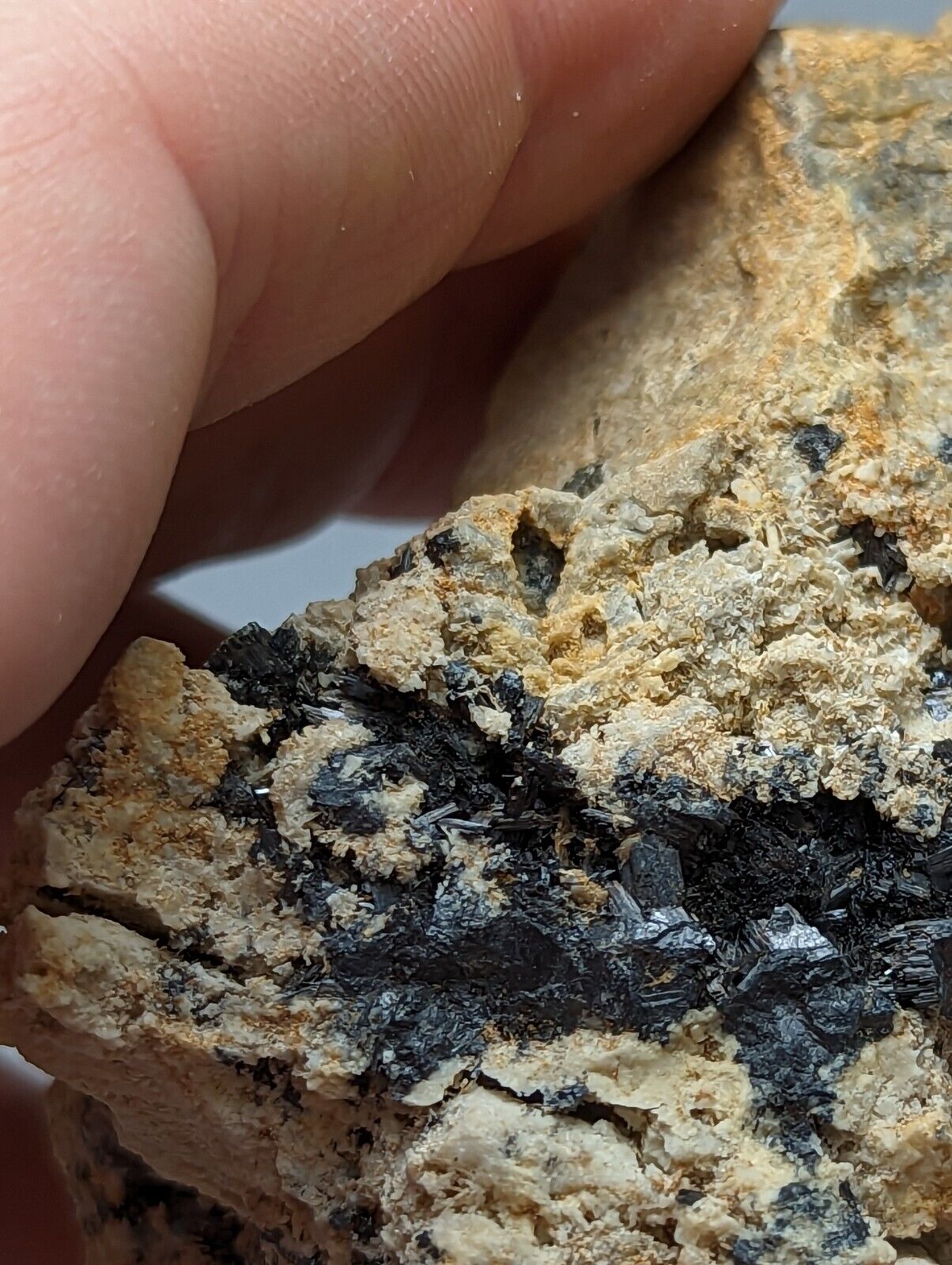 Rutile in Matrix Magnet Cove Arkansas Large Cluster Super Rare Old Stock - Collectibles:Rocks Fossils &
