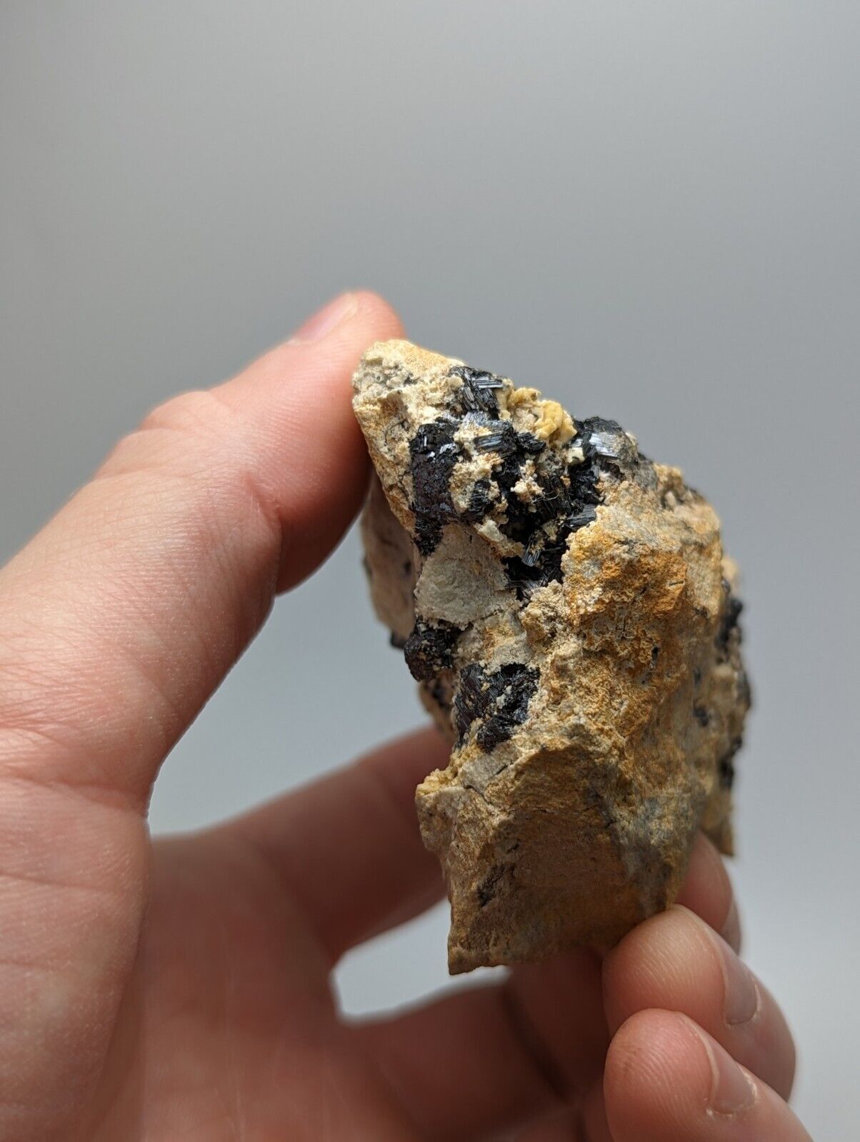 Rutile in Matrix Magnet Cove Arkansas Large Cluster Super Rare Old Stock - Collectibles:Rocks Fossils &