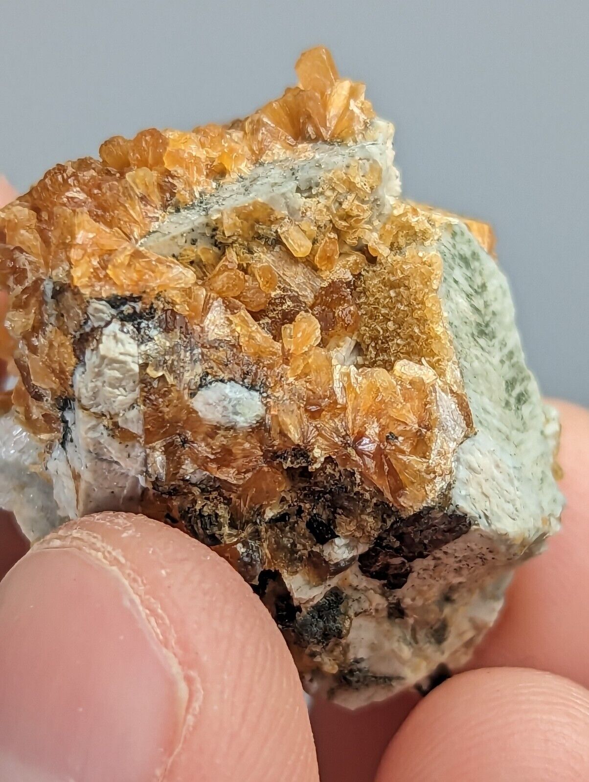 Stilbite Albite Aegerine - 3M Quarry Little Rock Arkansas RARE old stock - Collectibles:Rocks Fossils &