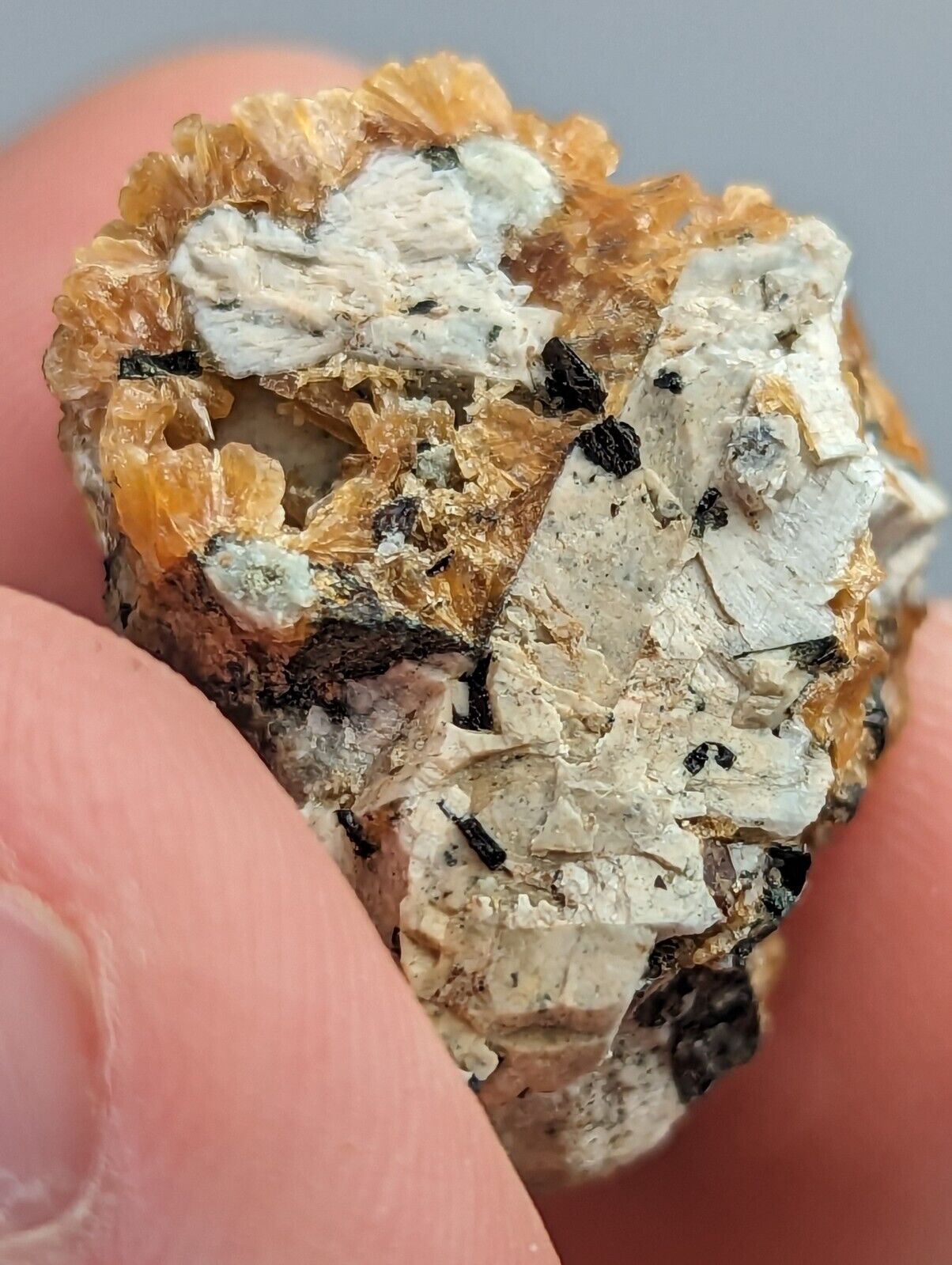 Stilbite Albite Aegerine - 3M Quarry Little Rock Arkansas RARE old stock - Collectibles:Rocks Fossils &