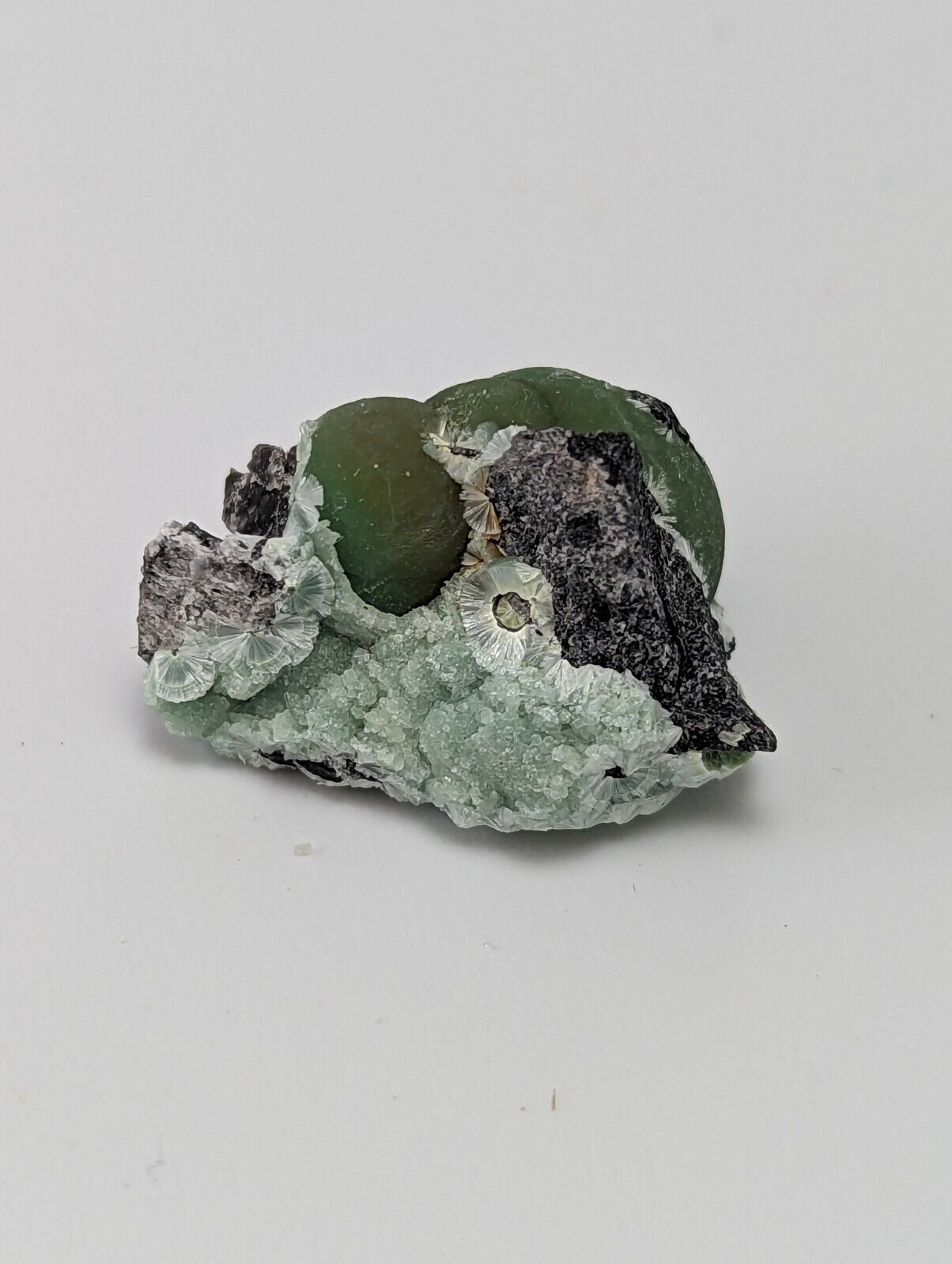 Wavellite - Fantastic 1990s Old Stock - Mauldin Mountain Arkansas - Collectibles:Rocks Fossils & Minerals:Crystals