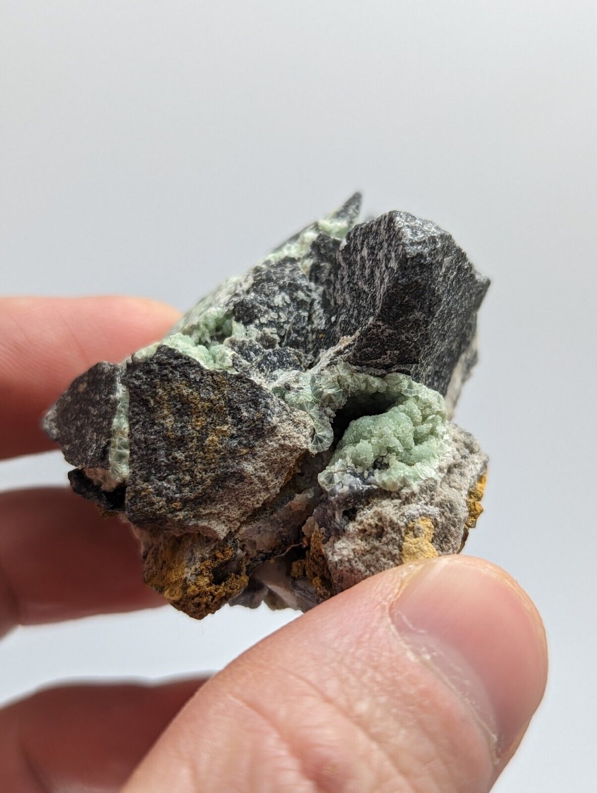 Wavellite - Fantastic 1990s Old Stock - Mauldin Mountain Arkansas - Collectibles:Rocks Fossils & Minerals:Crystals