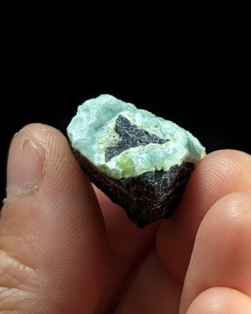 Wavellite w/ Heart Shape - Fantastic Old Stock - Mauldin Mountain Arkansas - Collectibles:Rocks Fossils &