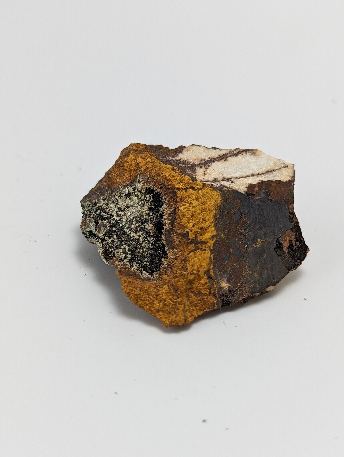 Rare Kidwellite On Black Rockbridgeite -York Mine, Polk Co, Arkansas