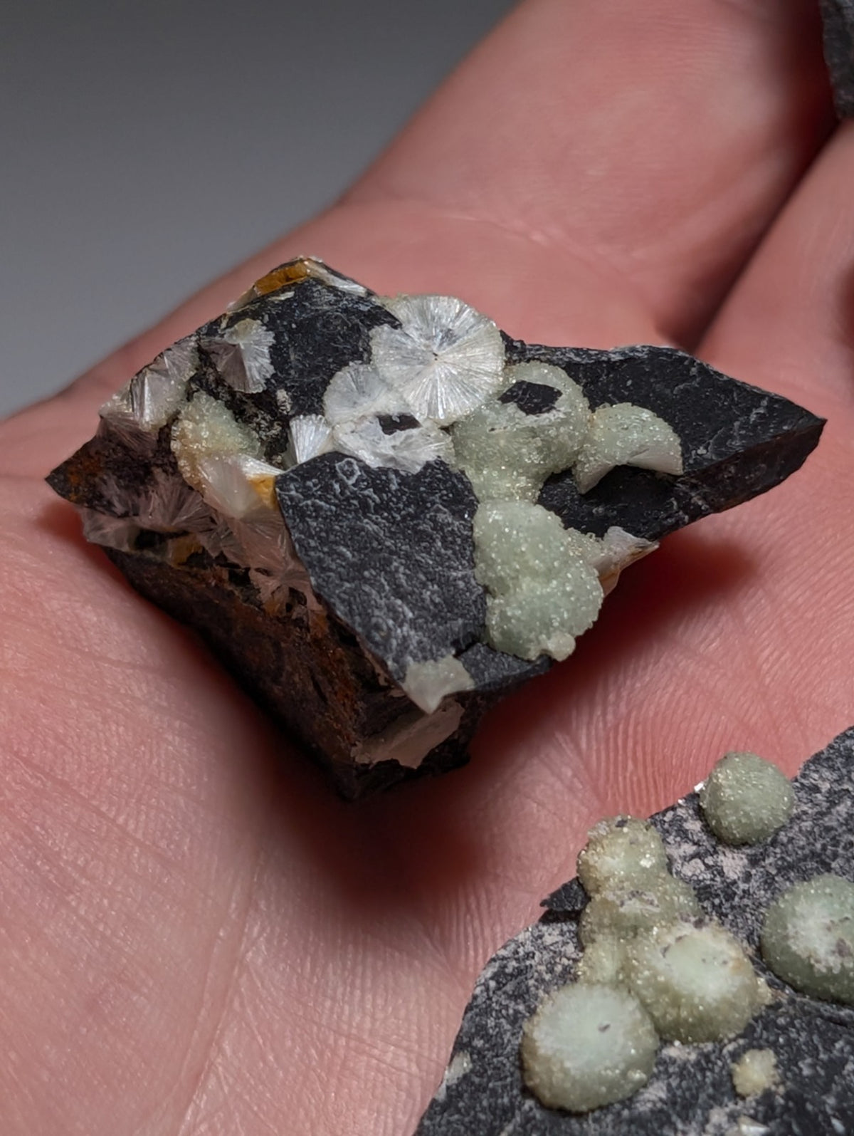Set of 4 UV Reactive Wavellite - Fantastic Old Stock- Mauldin Mountain, Arkansas