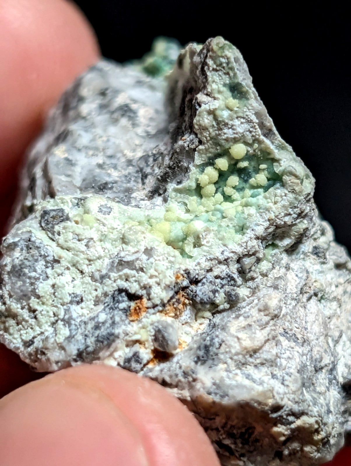 UV Reactive Wavellite, extremely unique, Mauldin Mountain, Arkansas, Rare