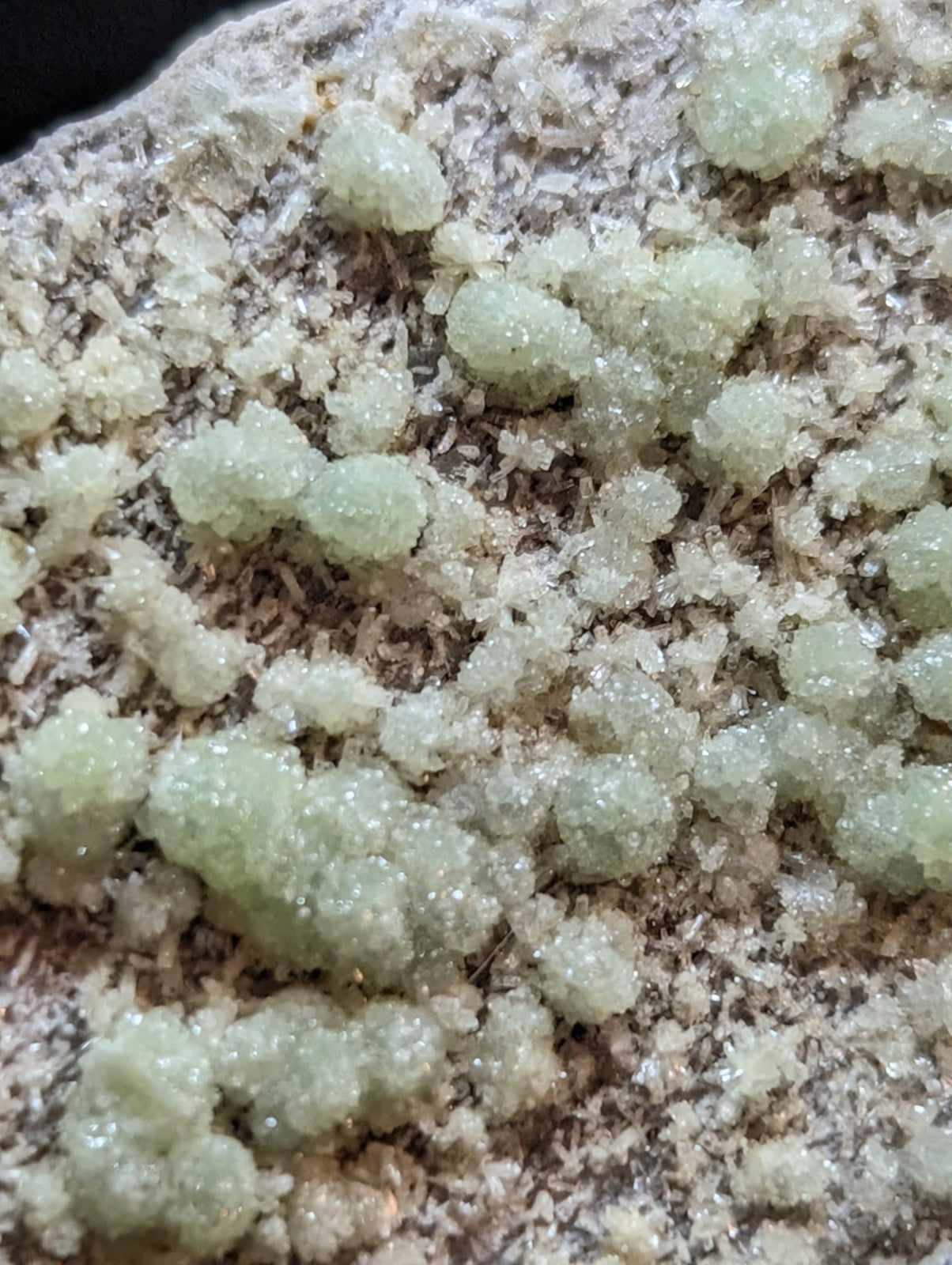 Green Wavellite on chert- Fantastic Old Stock - Mauldin Mountain, Arkansas, ooak