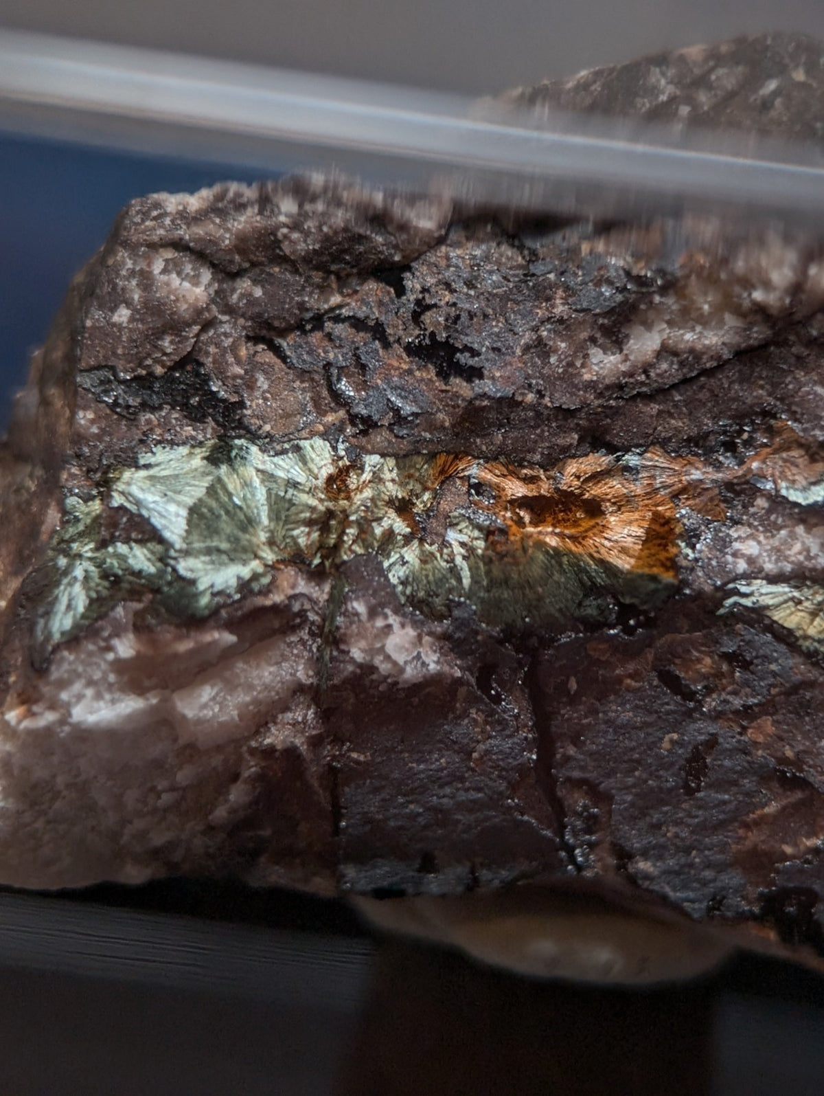 Rare Kidwellite on Novaculite - Coon Creek, Polk County, Arkansas, w/ photo case