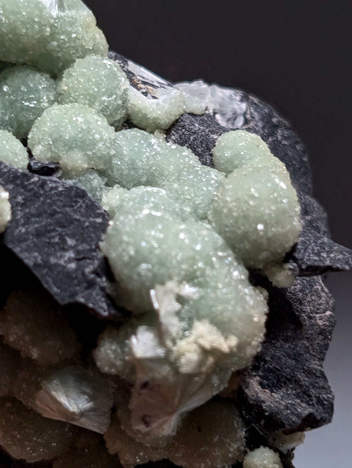 A+ UV Reactive Wavellite -Fantastic Old Stock- Mauldin Mountain, Arkansas, Rare