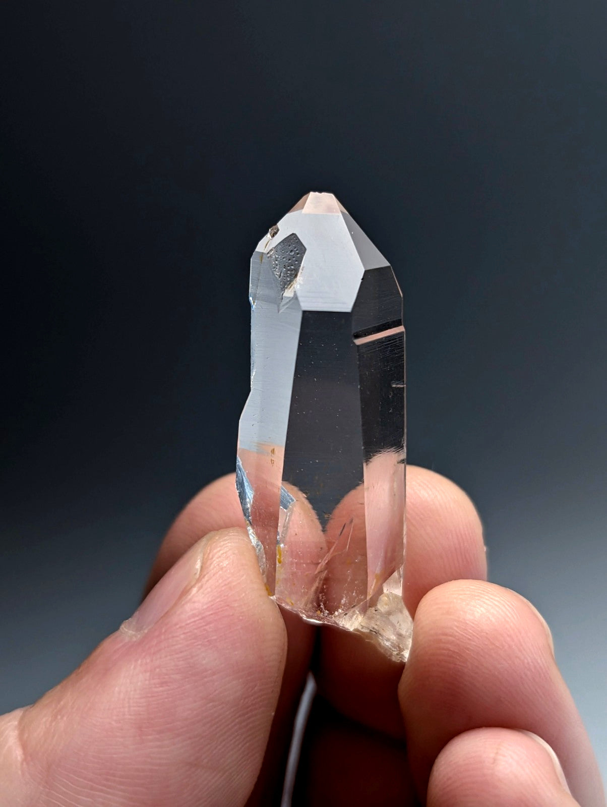 A+++ Optical Quartz Crystal Point, Montgomery County, Arkansas, USA, Stunning!