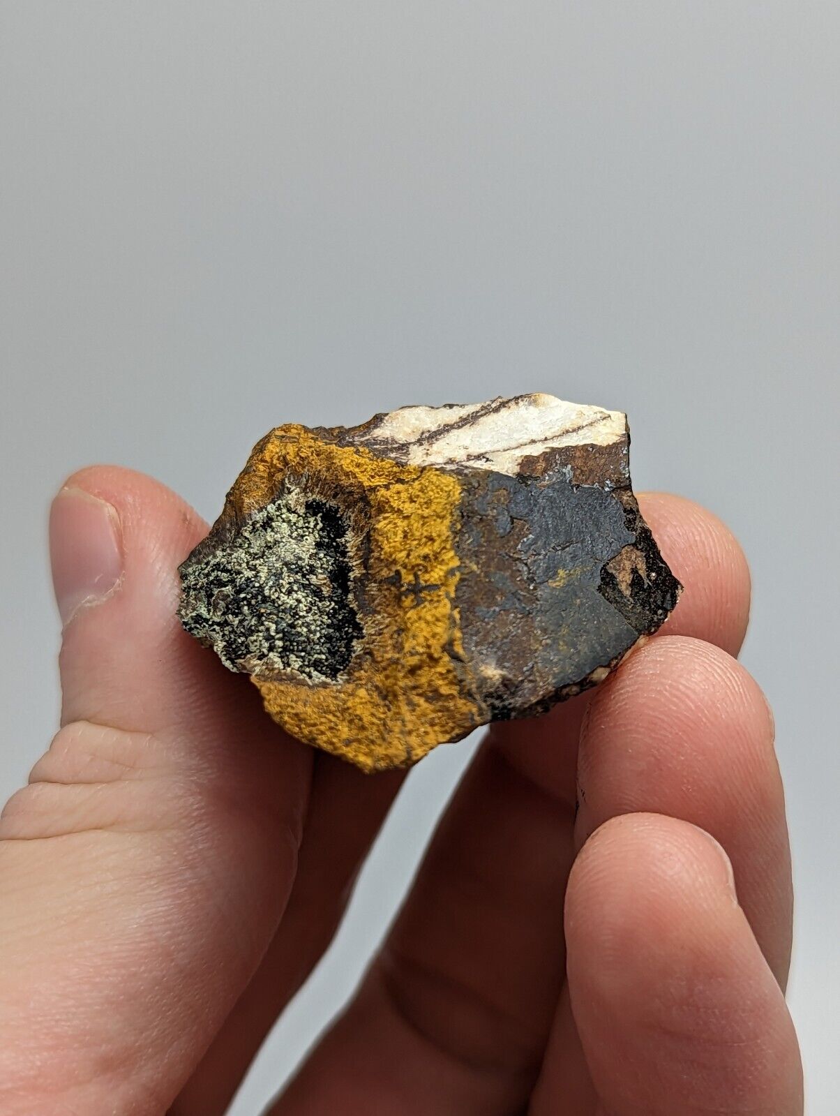 Rare Kidwellite On Black Rockbridgeite -York Mine, Polk Co, Arkansas