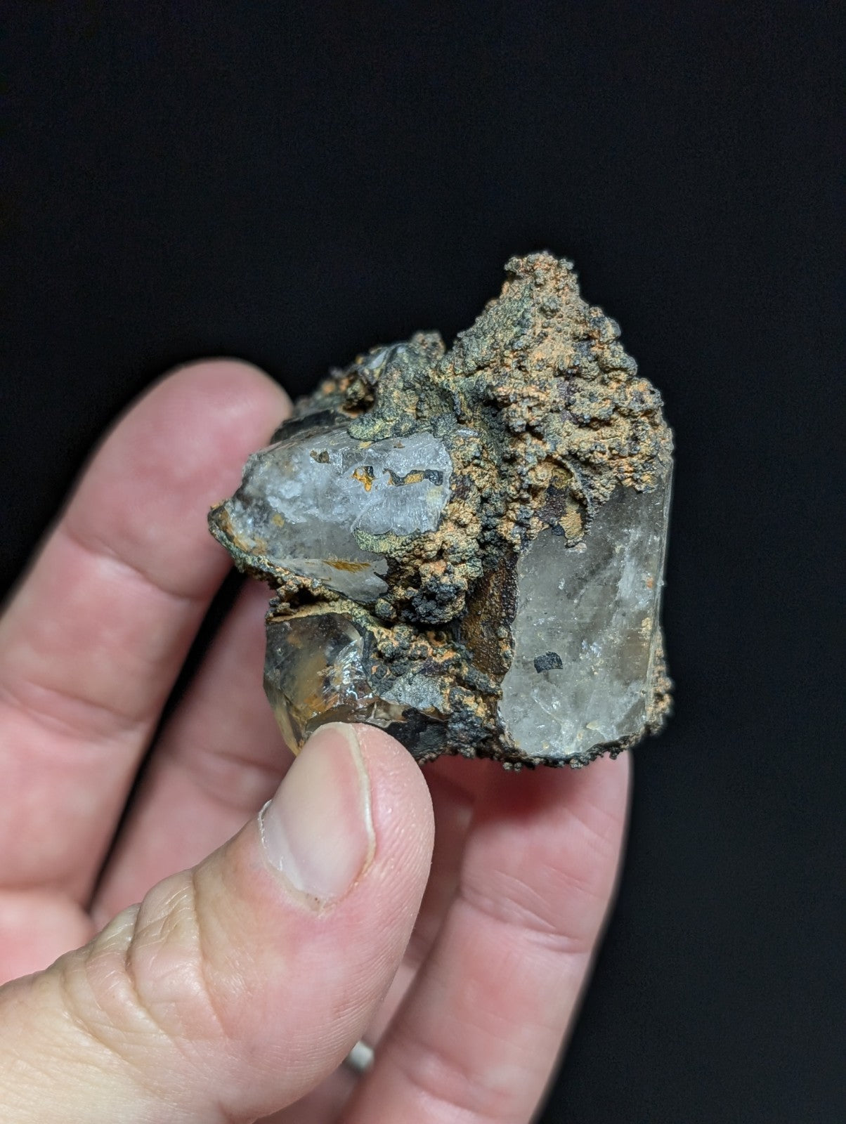 Unique Quartz Crystal cover in Goethite + Manganese, Montgomery County, Arkansas