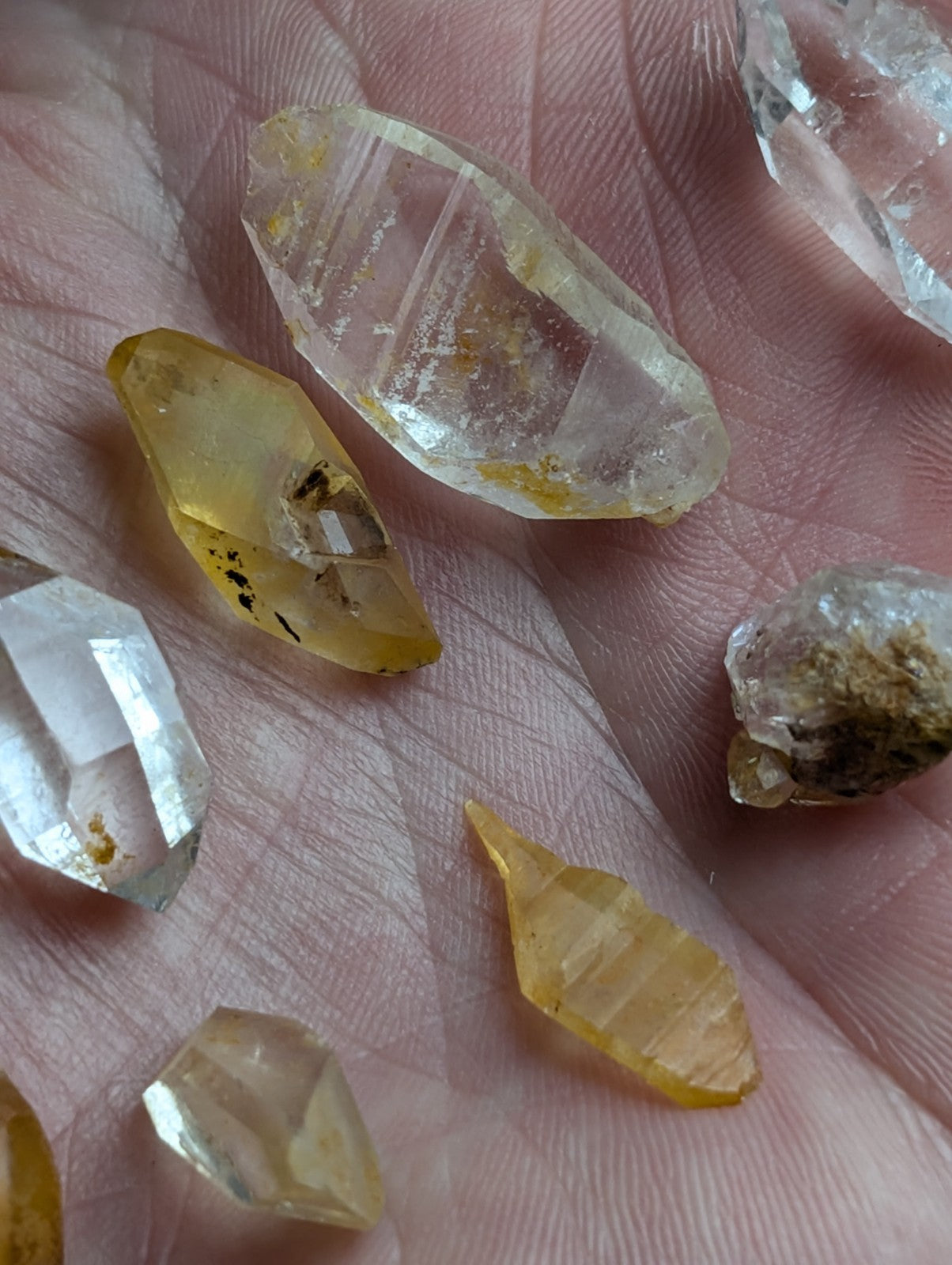 Set of 8 Double Terminated Quartz Crystals from Garland County, Arkansas , A+