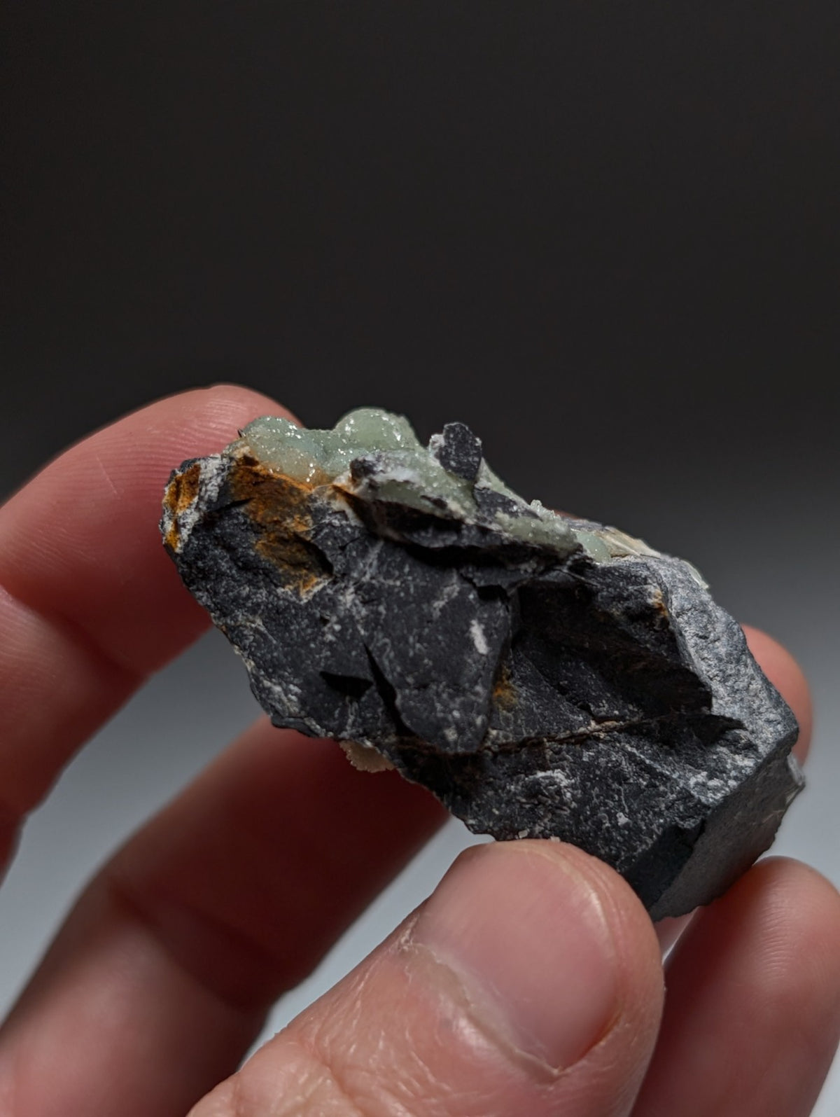 A+ UV Reactive Wavellite -Fantastic Old Stock- Mauldin Mountain, Arkansas, Rare