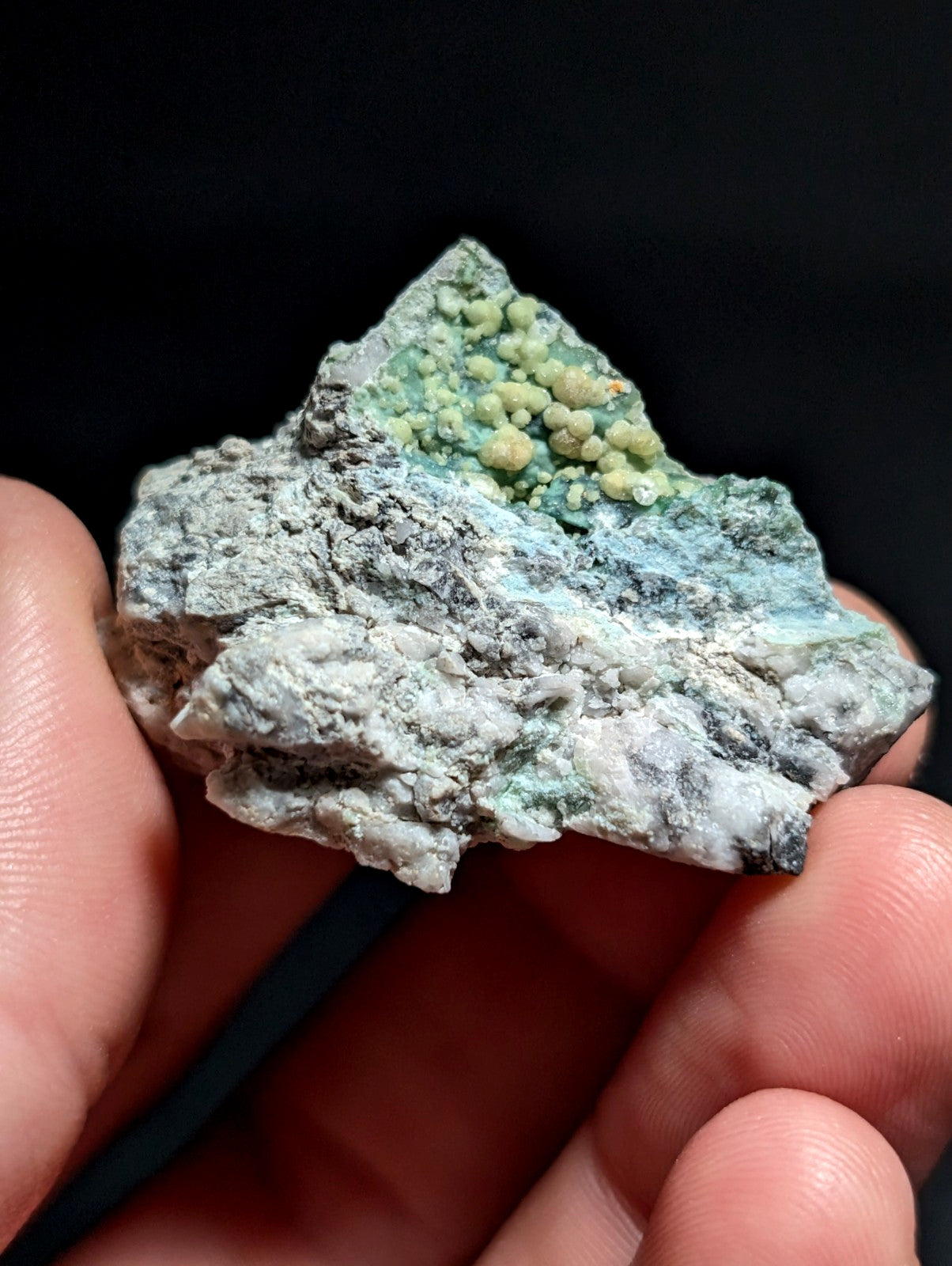 UV Reactive Wavellite, extremely unique, Mauldin Mountain, Arkansas, Rare