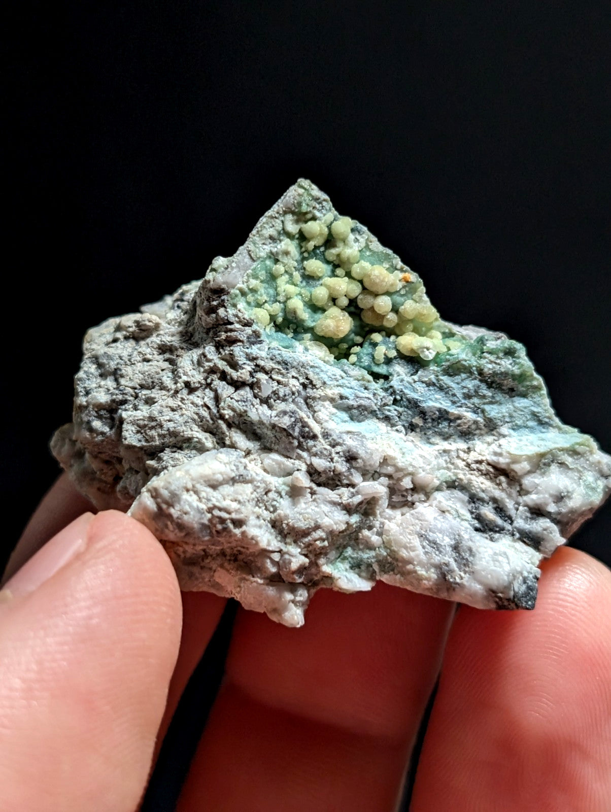 UV Reactive Wavellite, extremely unique, Mauldin Mountain, Arkansas, Rare