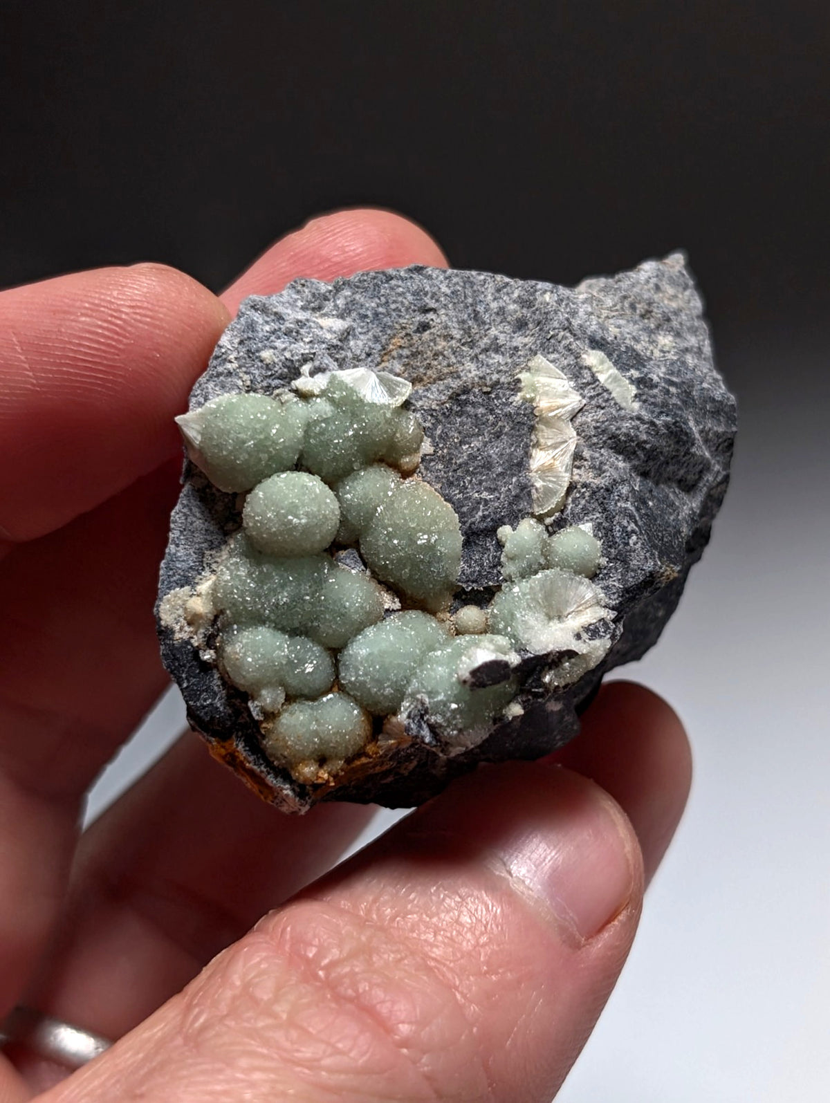 A+ UV Reactive Wavellite -Fantastic Old Stock- Mauldin Mountain, Arkansas, Rare