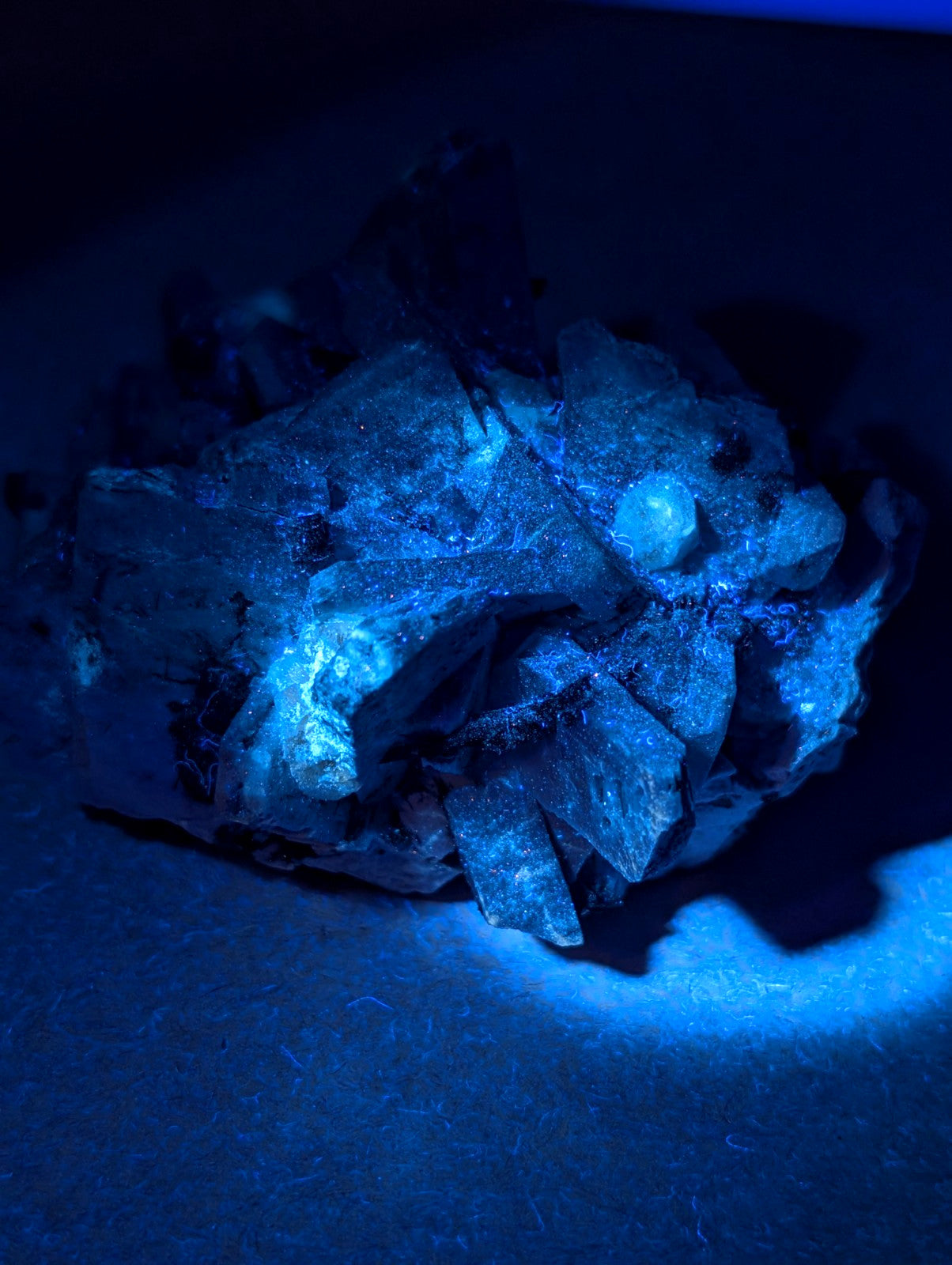 Albite, Biotite, Aegerine, Analcime, 3M Quarry, Little Rock, Arkansas, Delinde!