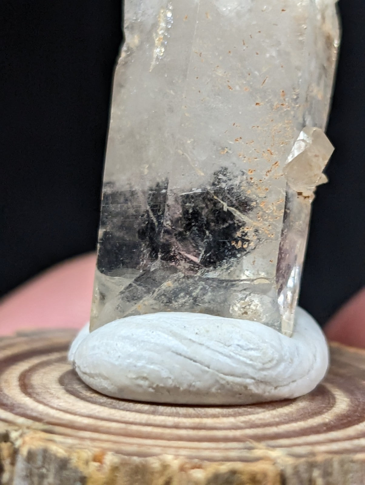 Quartz Crystal Point w/ Manganese inclusions, Montgomery Co. Arkansas, w/ base