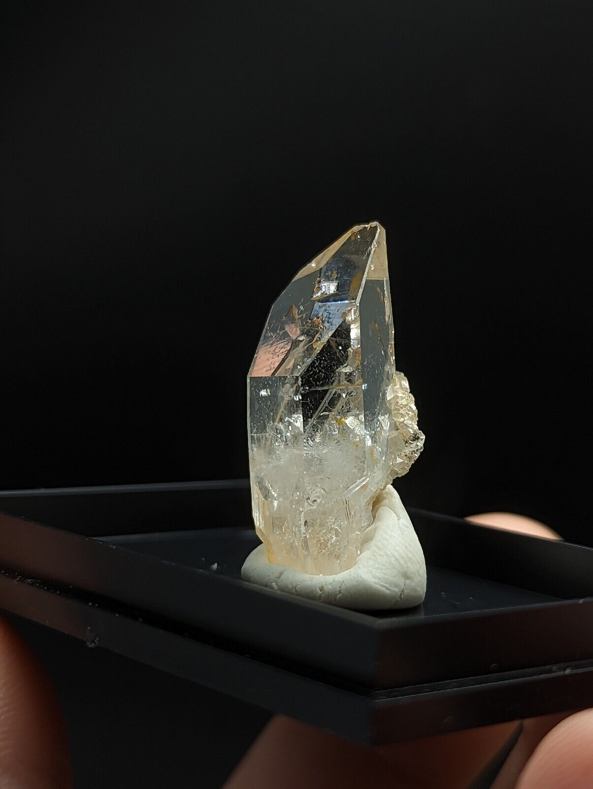 Quartz - Unique crystal w/ case - Old Stock - Garland County, Arkansas, ooak