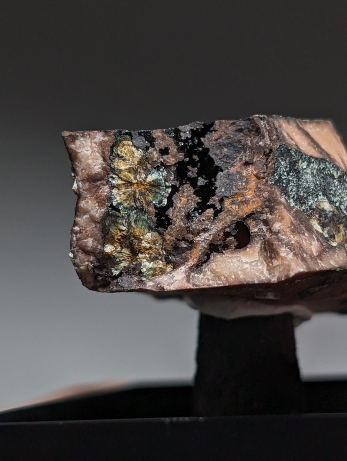 Rare Kidwellite on Novaculite - Coon Creek, Polk County, Arkansas, w/ photo case