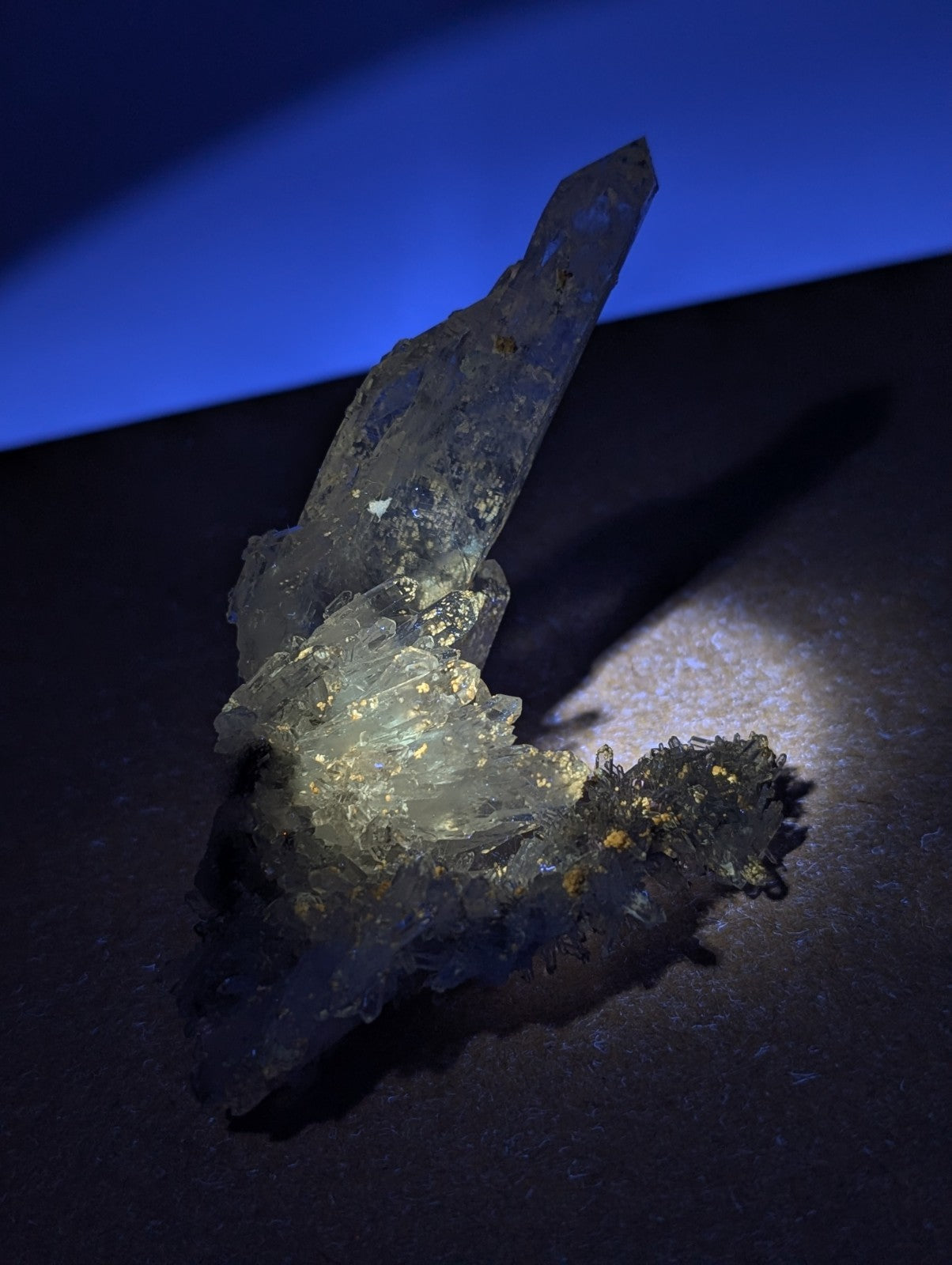 A++++ solution quartz with translucent pointed crystal and golden-yellow uv reactive cookeite inclusions from Arkansas