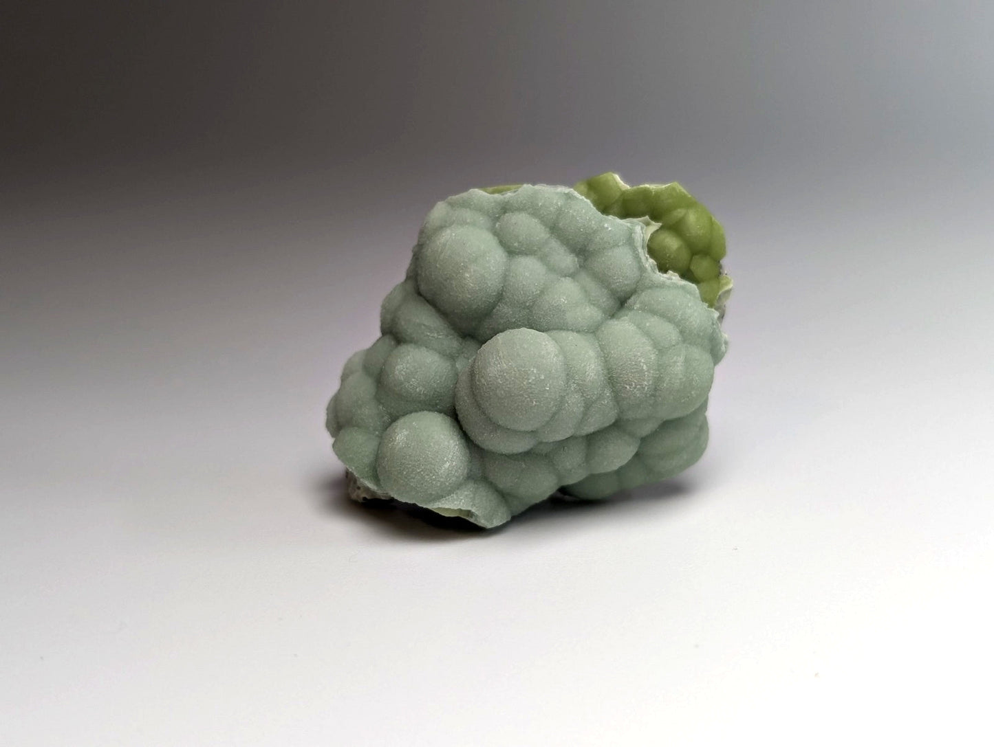 Amazing A+++ wavellite pale green textured ceramic sculpture resembling organic bubble cluster from Mauldin Mountain Arkansas