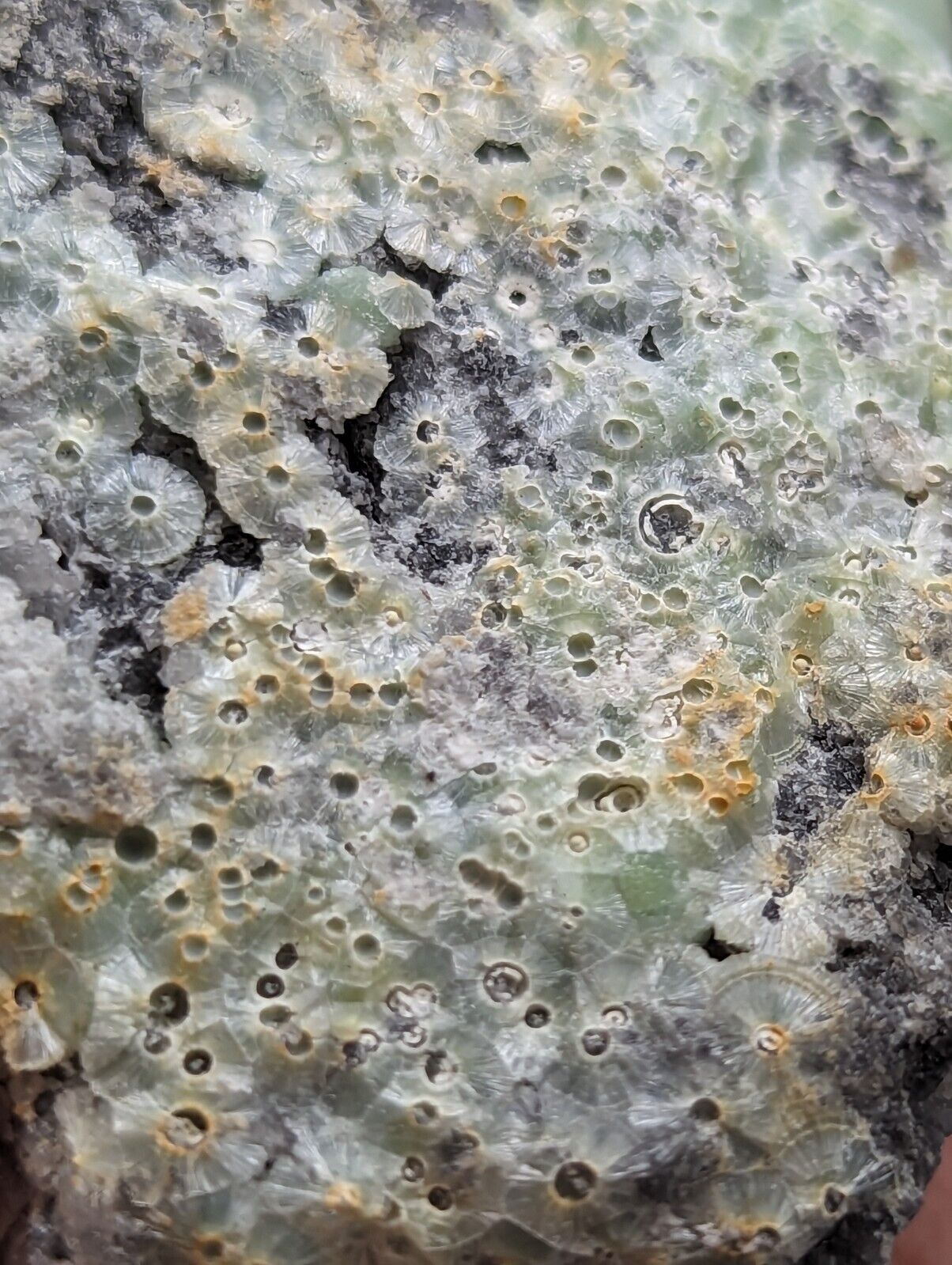 Amazing A + Wavellite - Fantastic Old Stock - Mauldin Mountain Arkansas - Collectibles:Rocks Fossils &