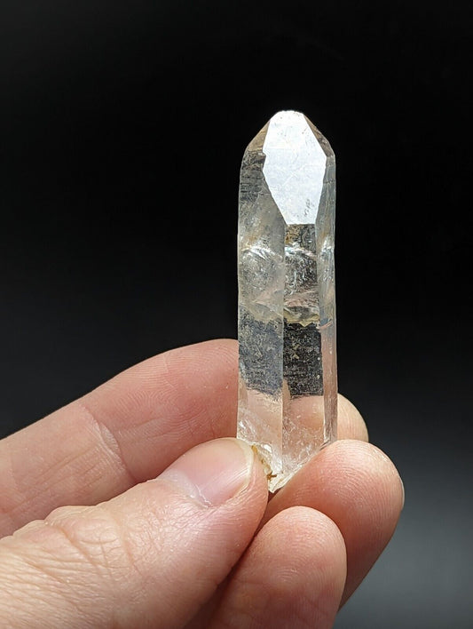 Arkansas Quartz Crystal Point w/ Rare and Unique etchings Garland Co,old stock. - Collectibles:Rocks Fossils &