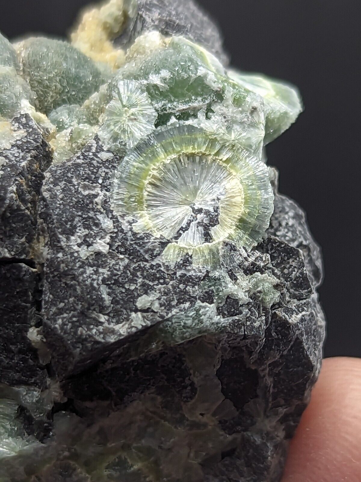 Awesome Wavellite - Fantastic Old Stock - Mauldin Mountain Arkansas - Collectibles:Rocks Fossils & Minerals:Crystals