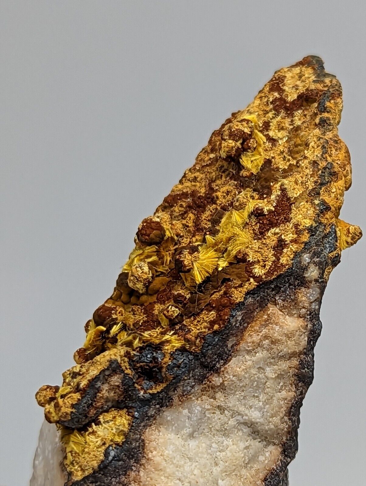 Cacoxenite on Novaculite Matrix Rare old stock 1970s Polk County Arkansas - Collectibles:Rocks Fossils &