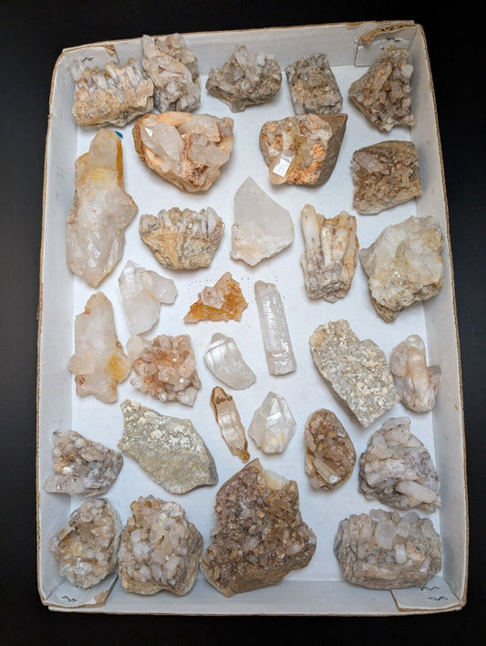 Flat of 31 Natural Quartz Crystal Specimens - Arkansas USA (Clusters Points) - Collectibles:Rocks Fossils &
