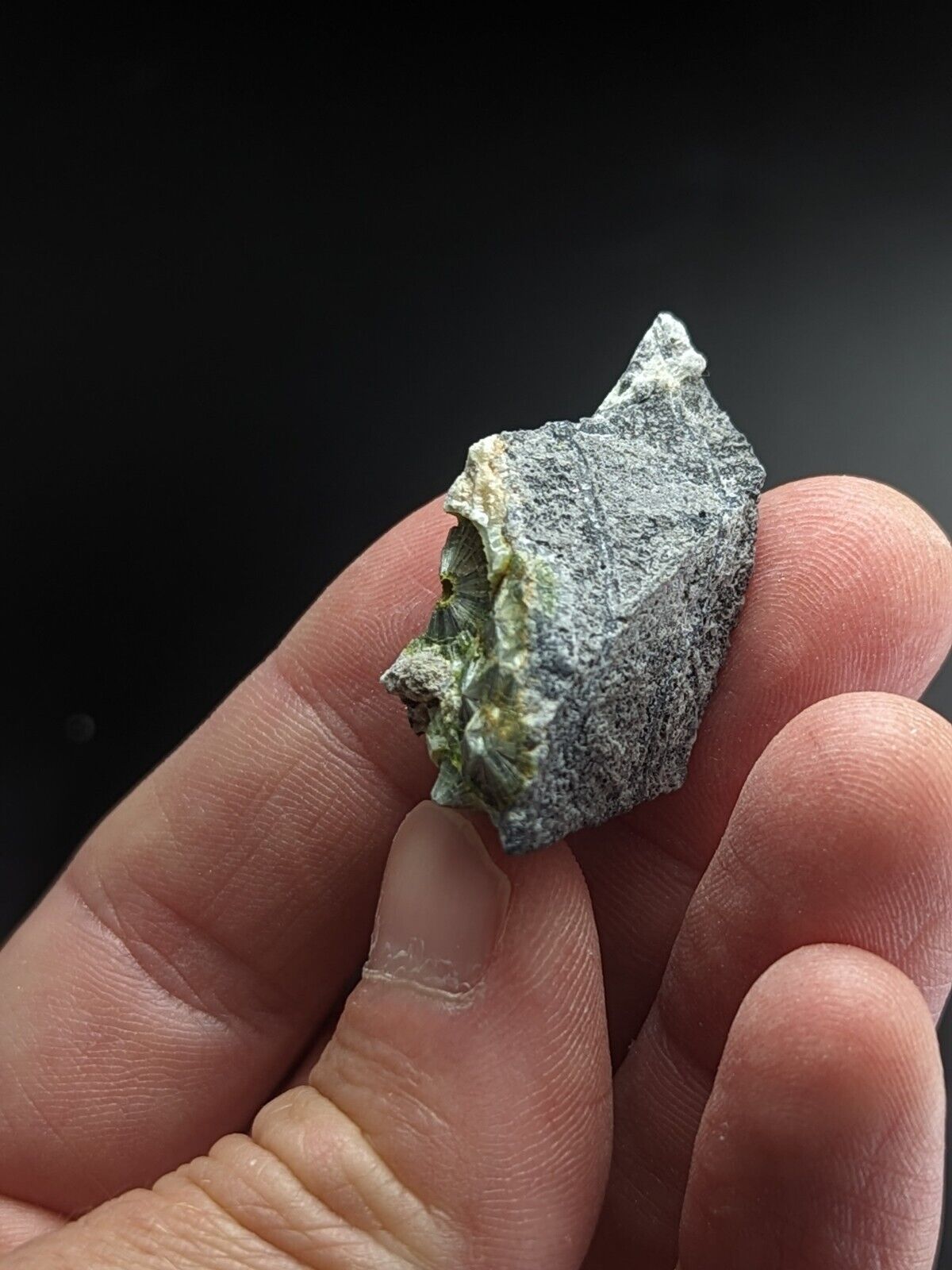 Fluorescent Wavellite - Fantastic Old Stock - Mauldin Mountain Arkansas ooak - Collectibles:Rocks Fossils &