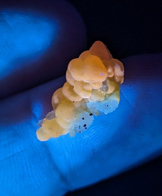greenockite included smithsonite on quartz marion county arkansas Very Rare! UV Reactive - Collectibles:Rocks Fossils &