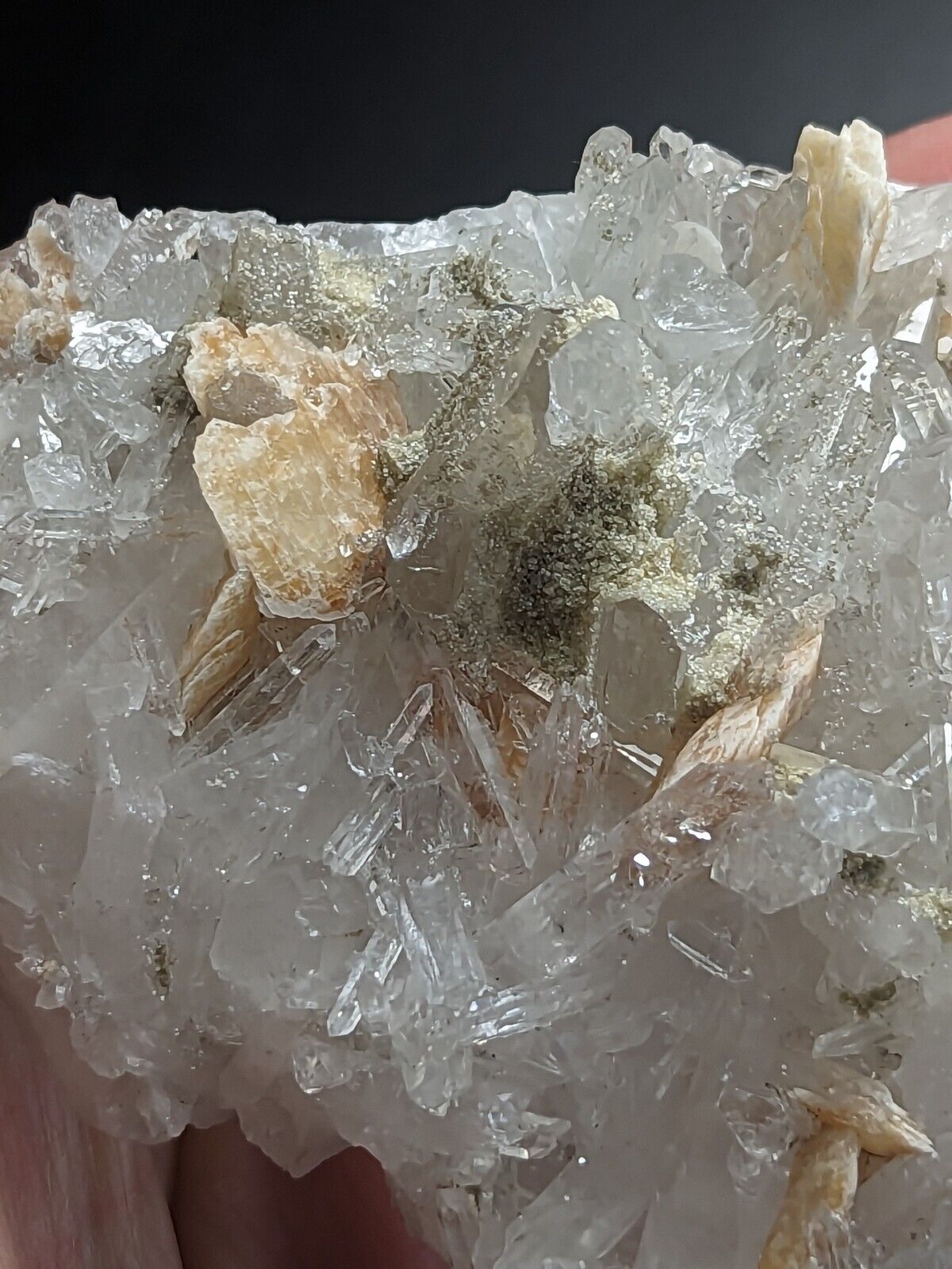 Jeffrey Quarry Quartz Crystal w/ Cookeite and Ankerite Ultra Rare Arkansas - Collectibles:Rocks Fossils &