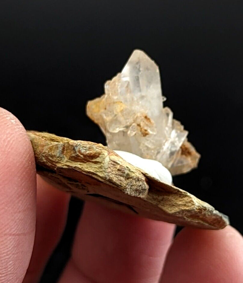 Nacrite + Manganese Included Quartz Montgomery Co. Arkansas w/ Shale Display - Collectibles:Rocks Fossils &