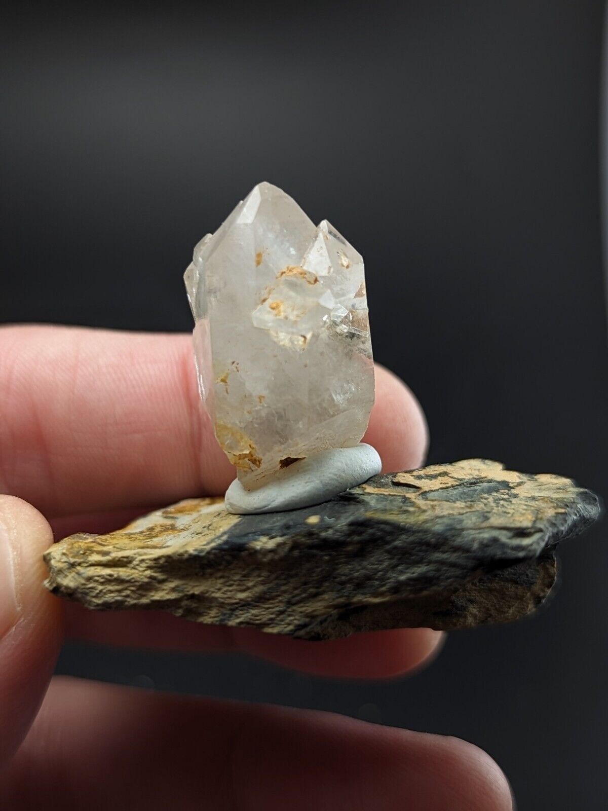 Nacrite + Manganese Included Quartz Montgomery Co. Arkansas w/ Shale Display - Collectibles:Rocks Fossils &