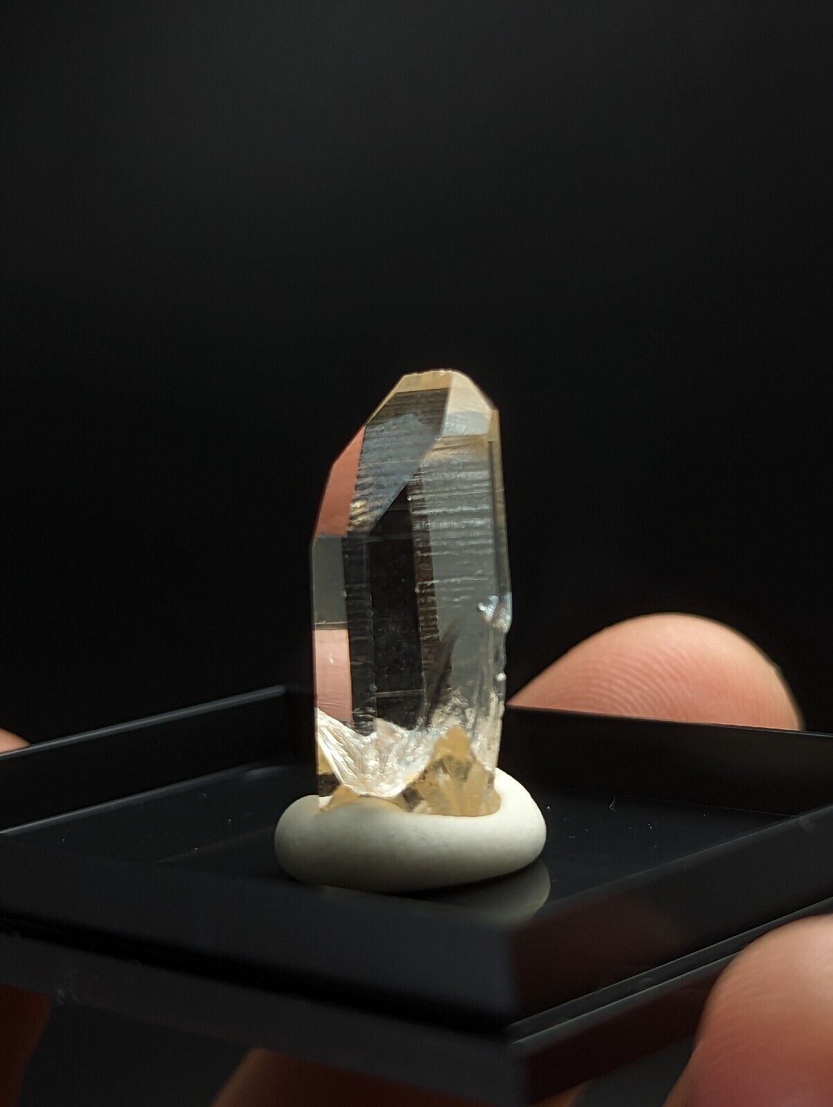 Quartz - Unique Optical Crystal w/ case - Old Stock - Arkansas USA ooak - Collectibles:Rocks Fossils &