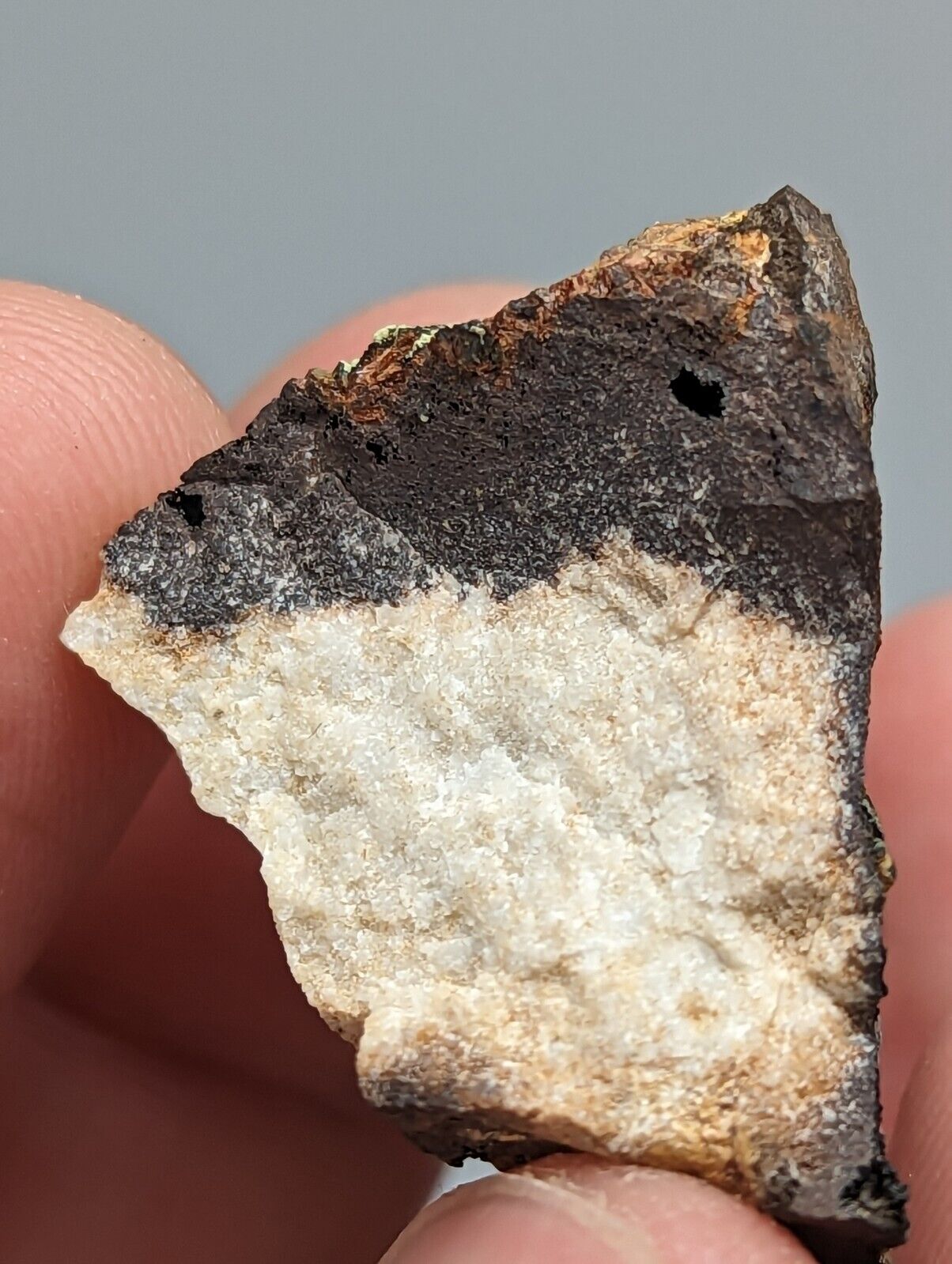RARE KIDWELLITE ON BLACK ROCKBRIDGEITE ELEONORITE -YORK MINE POLK CO ARKANSAS - Collectibles:Rocks Fossils &