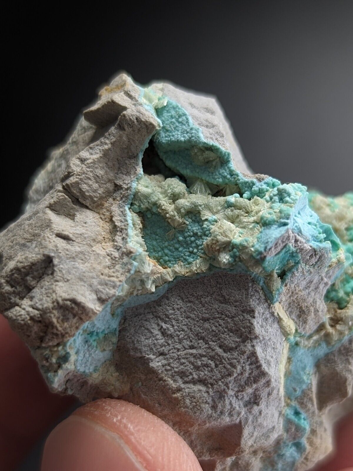 Rare Wavellite on Rashleighite Polk County Arkansas Old Stock ex Delinde - Collectibles:Rocks Fossils &