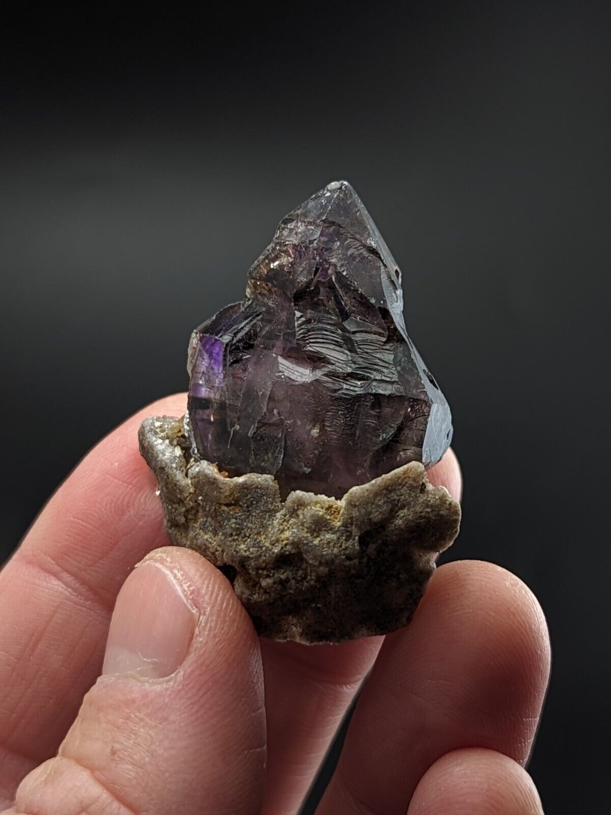 Shangaan Amethyst Scepter Crystal from Chibuku Zimbabwe ’Hatched Egg’ - Collectibles:Rocks Fossils & Minerals:Crystals