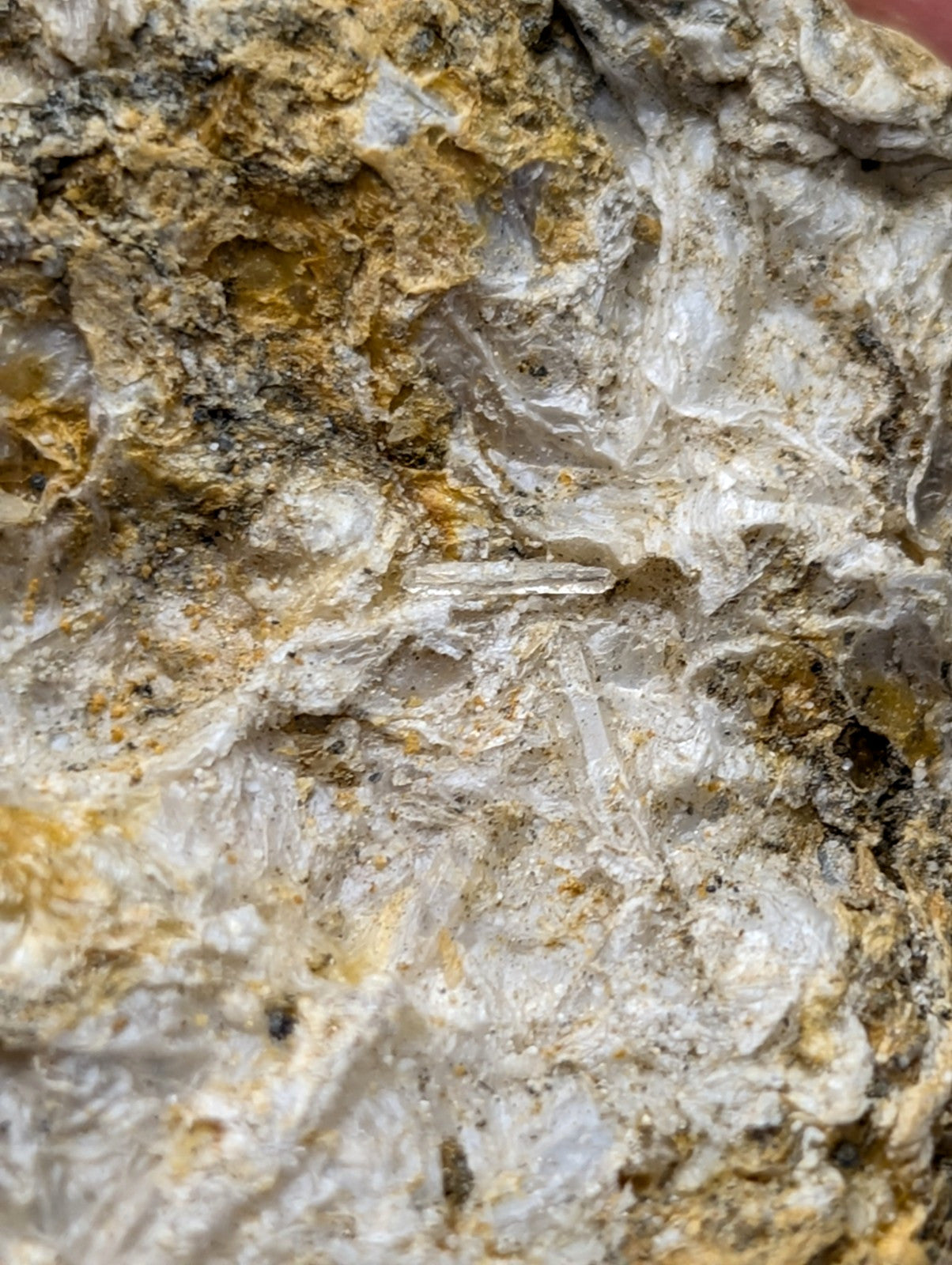 Solution quartz in rectorite with white quartz crystals in yellow gray mineral matrix from jeffrey quarry arkansas