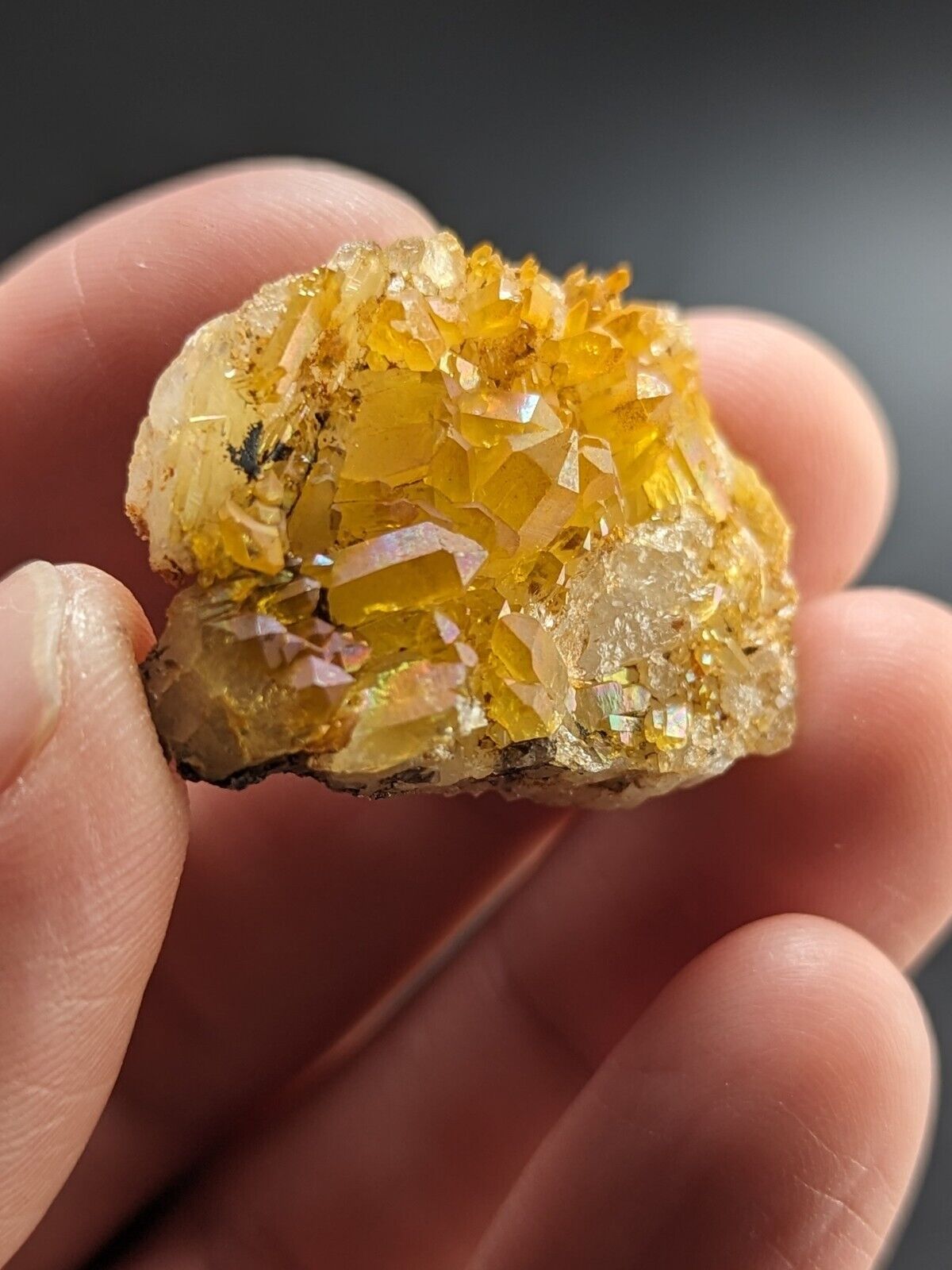 Unique Quartz Crystal Cluster - Garland County Arkansas w/ natural iridescence - Collectibles:Rocks Fossils &